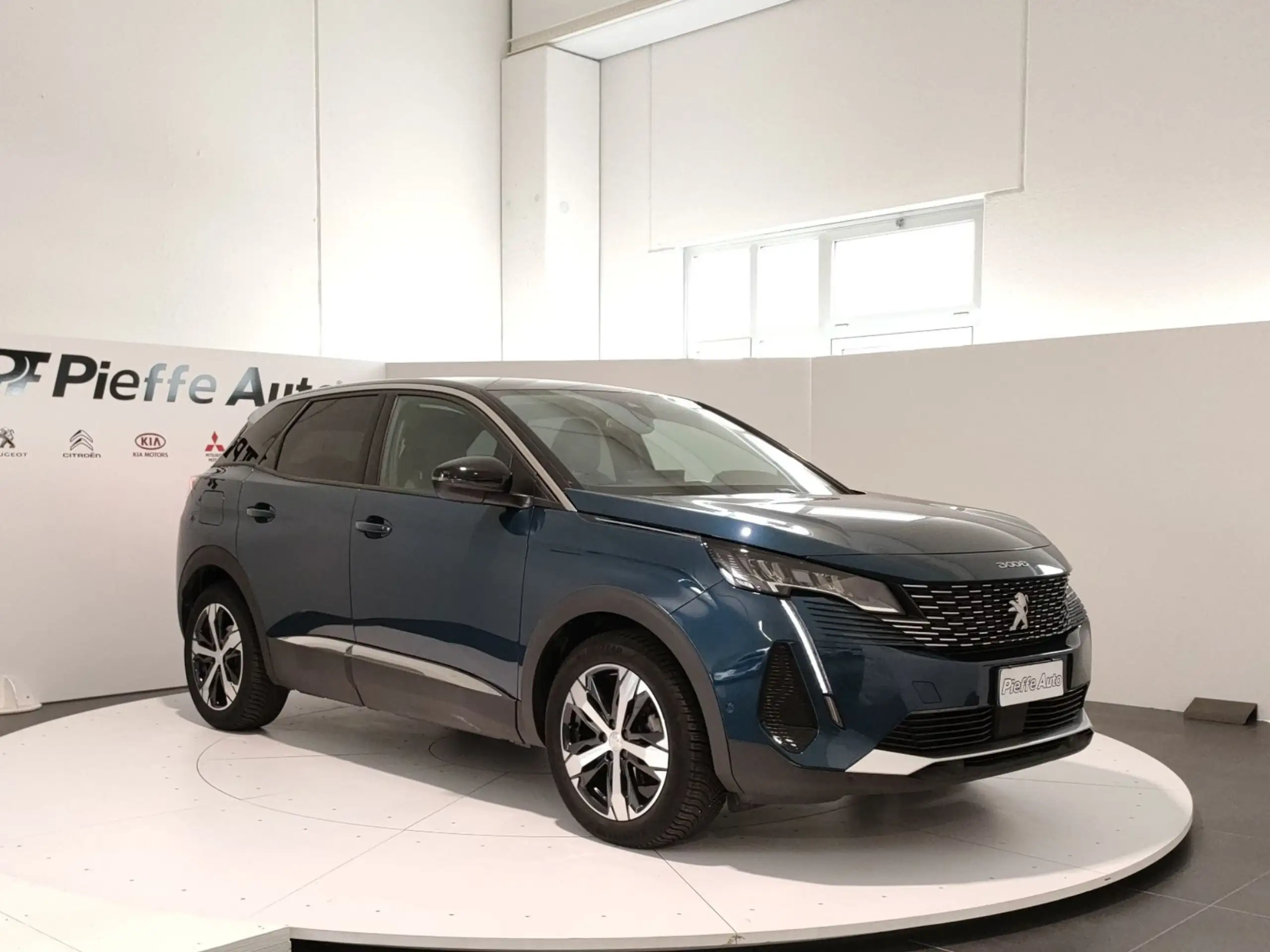 Peugeot - 3008