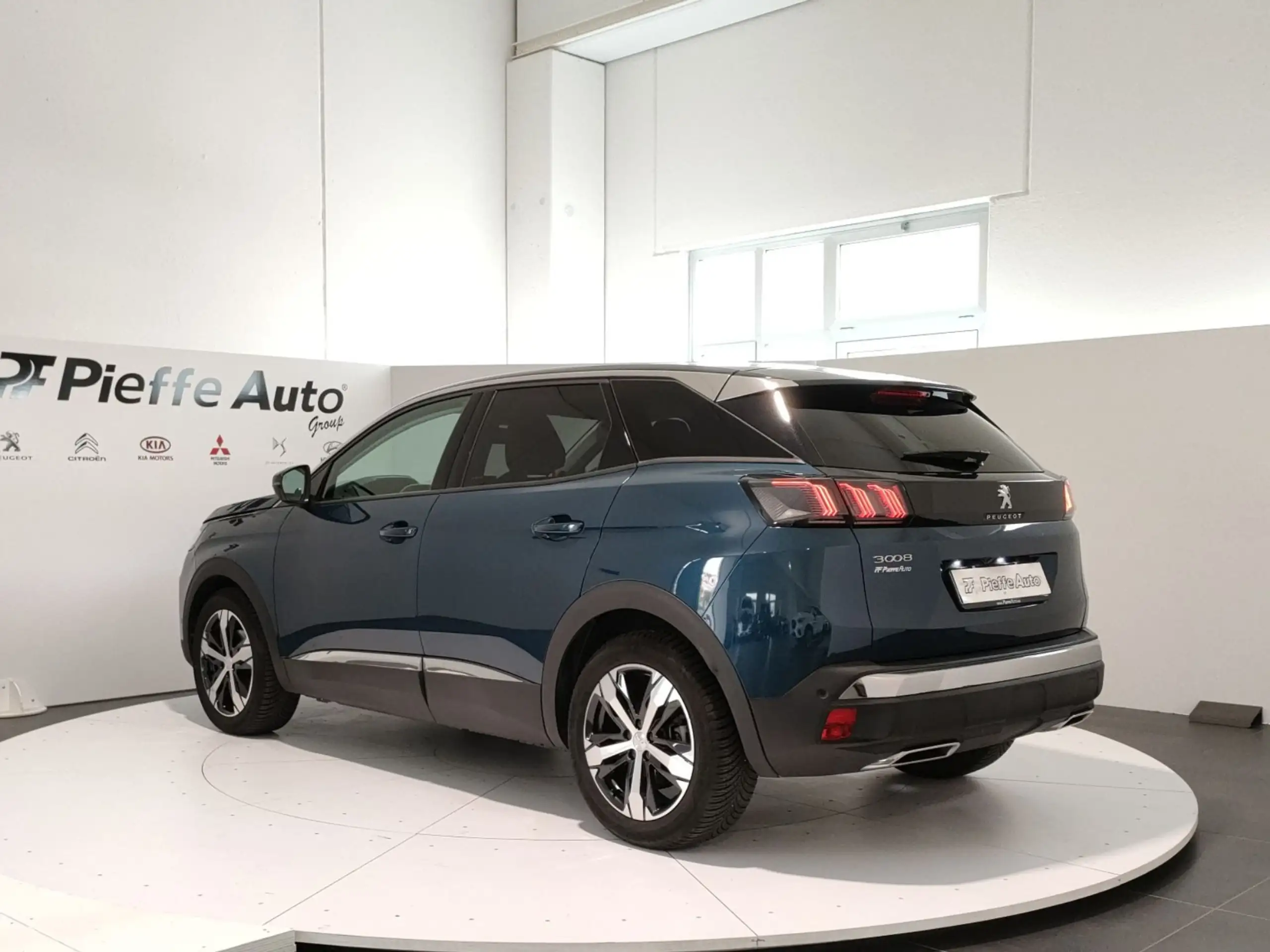 Peugeot - 3008