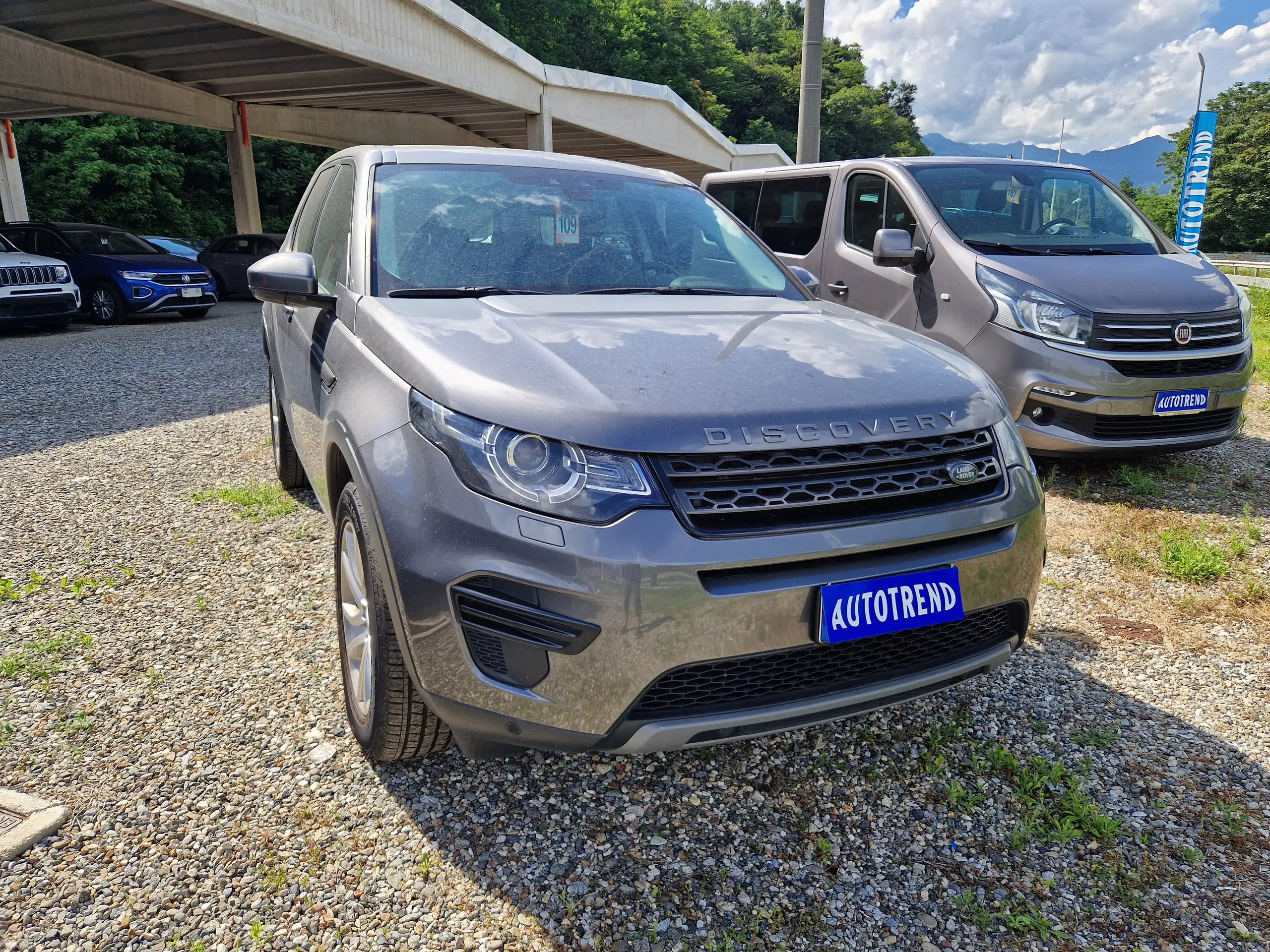 Land Rover - Discovery Sport