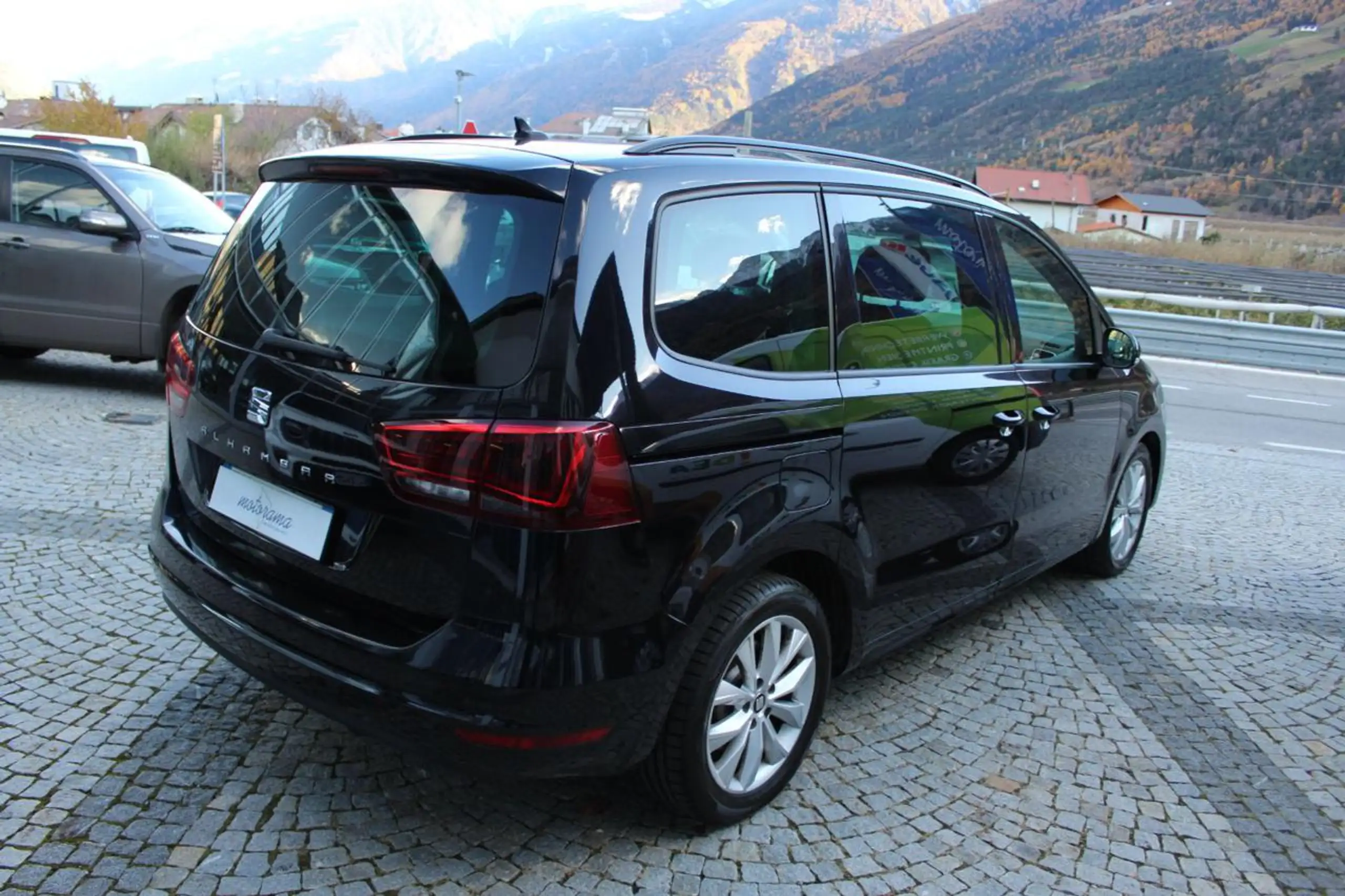 SEAT - Alhambra