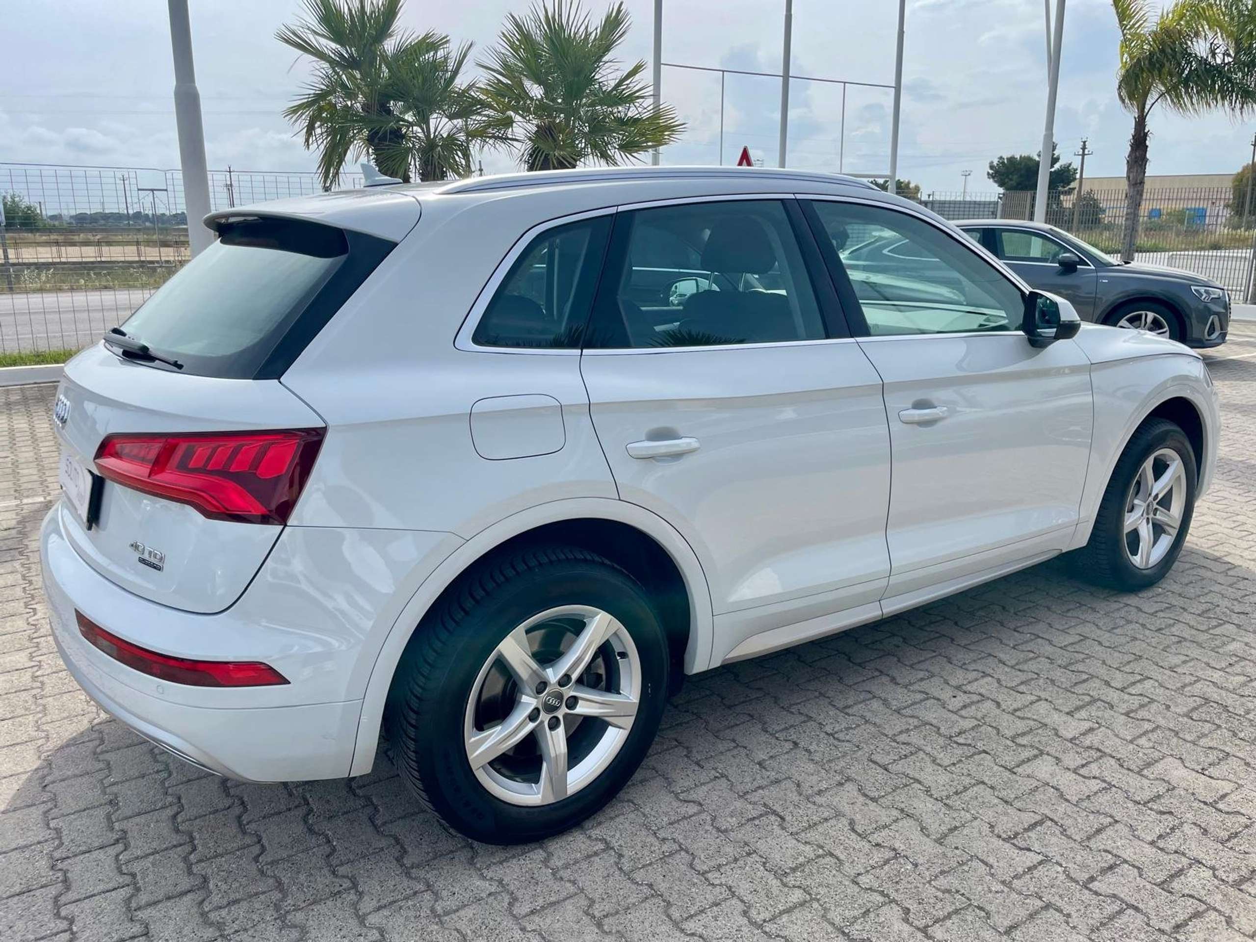 Audi - Q5