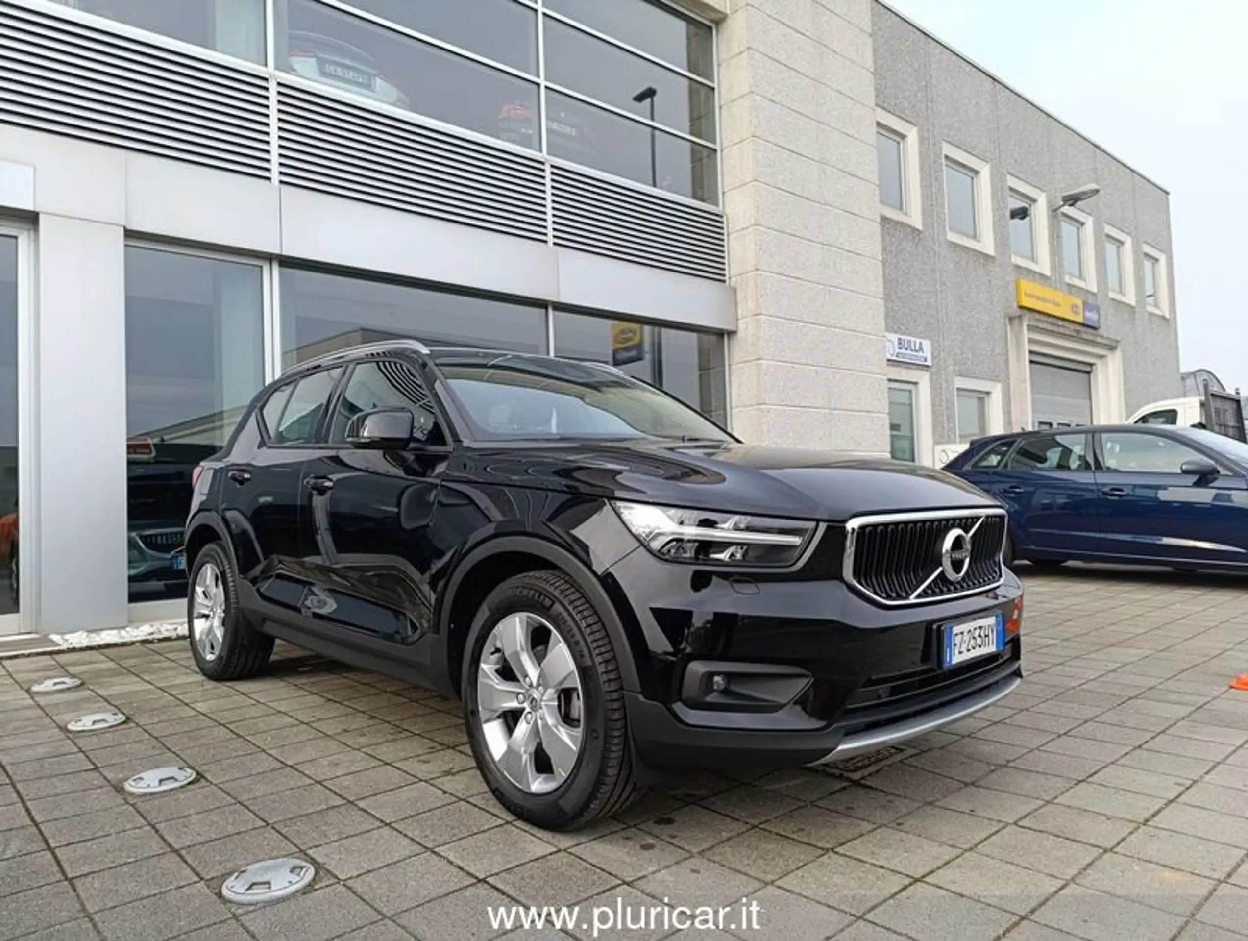 Volvo - XC40