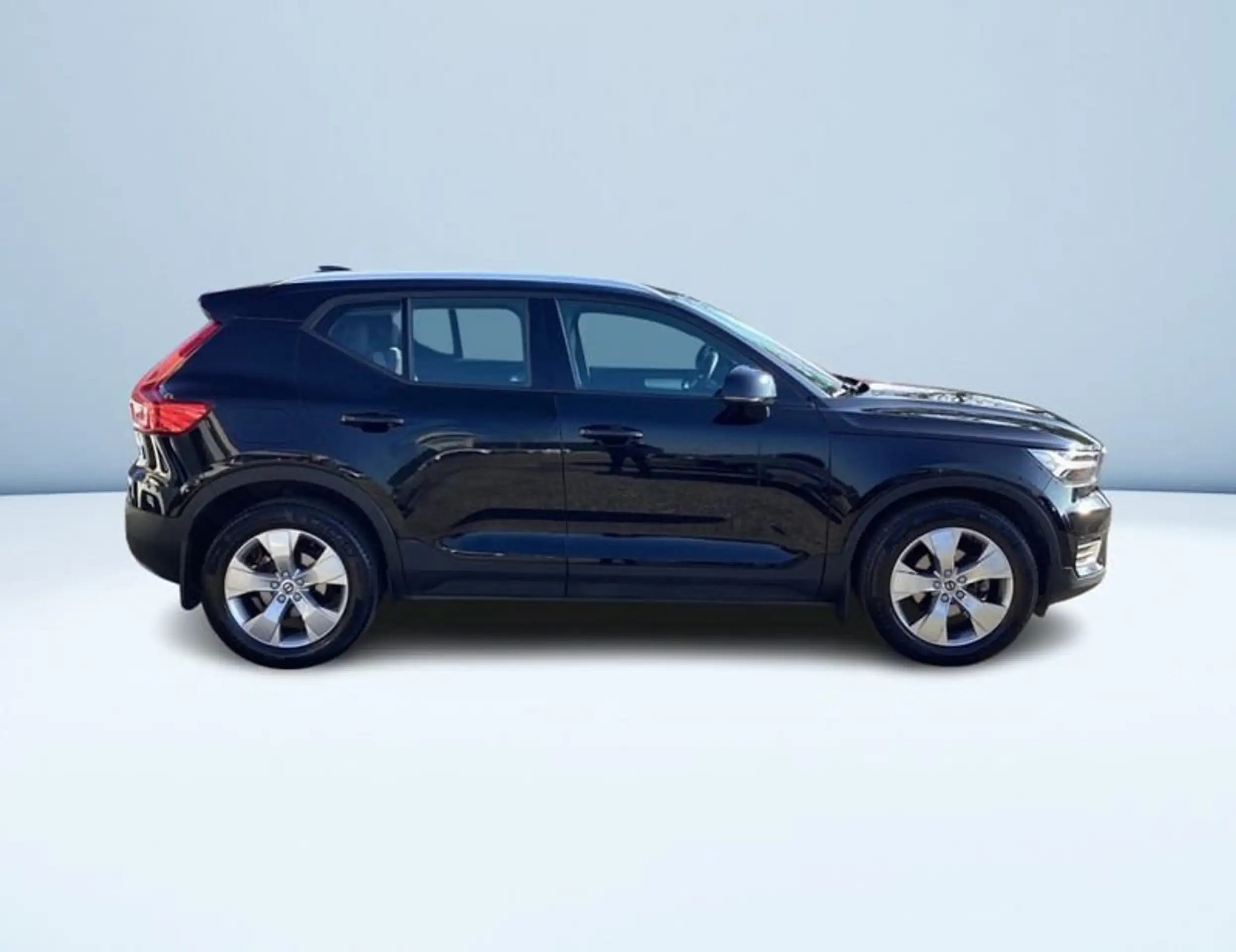 Volvo - XC40