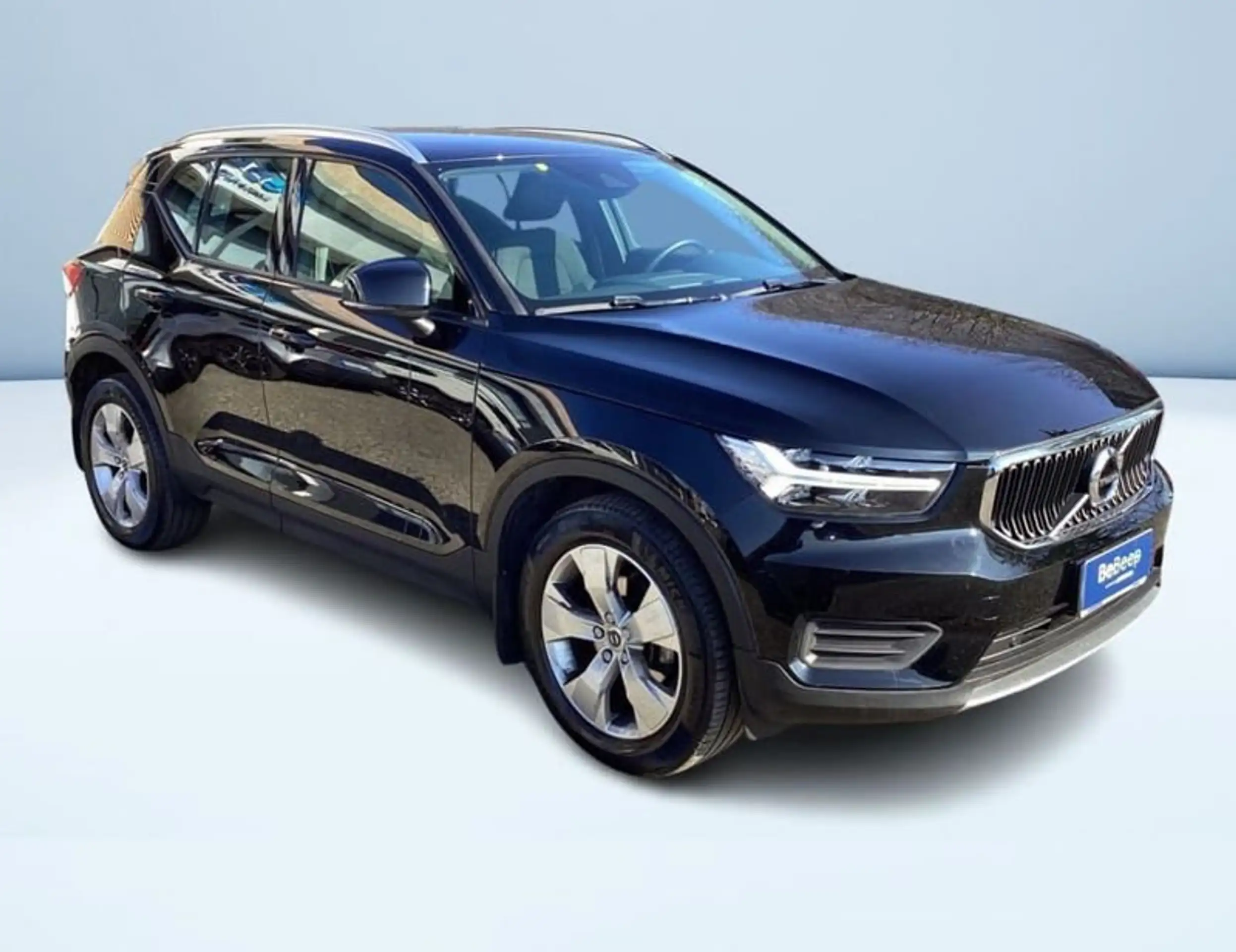 Volvo - XC40