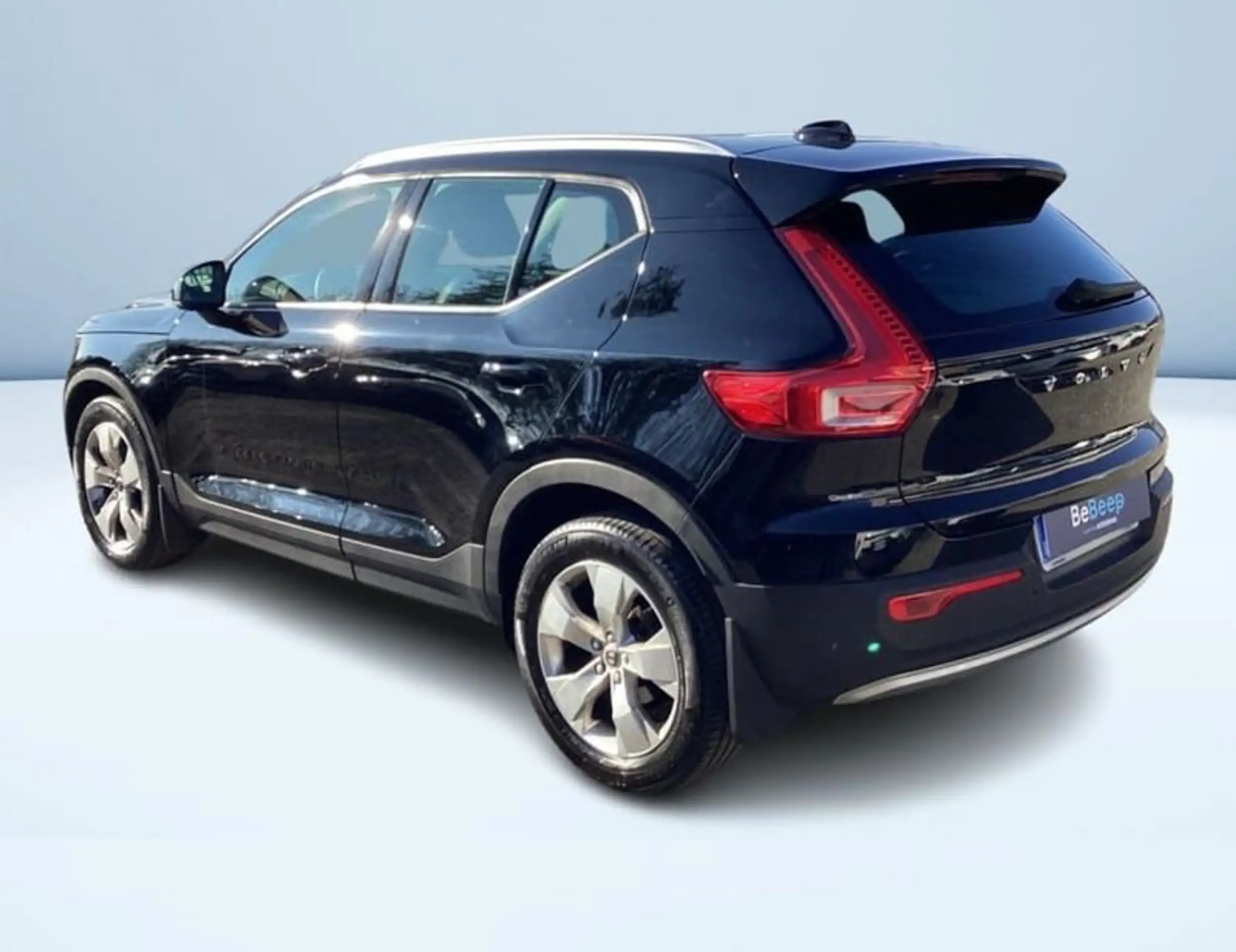 Volvo - XC40