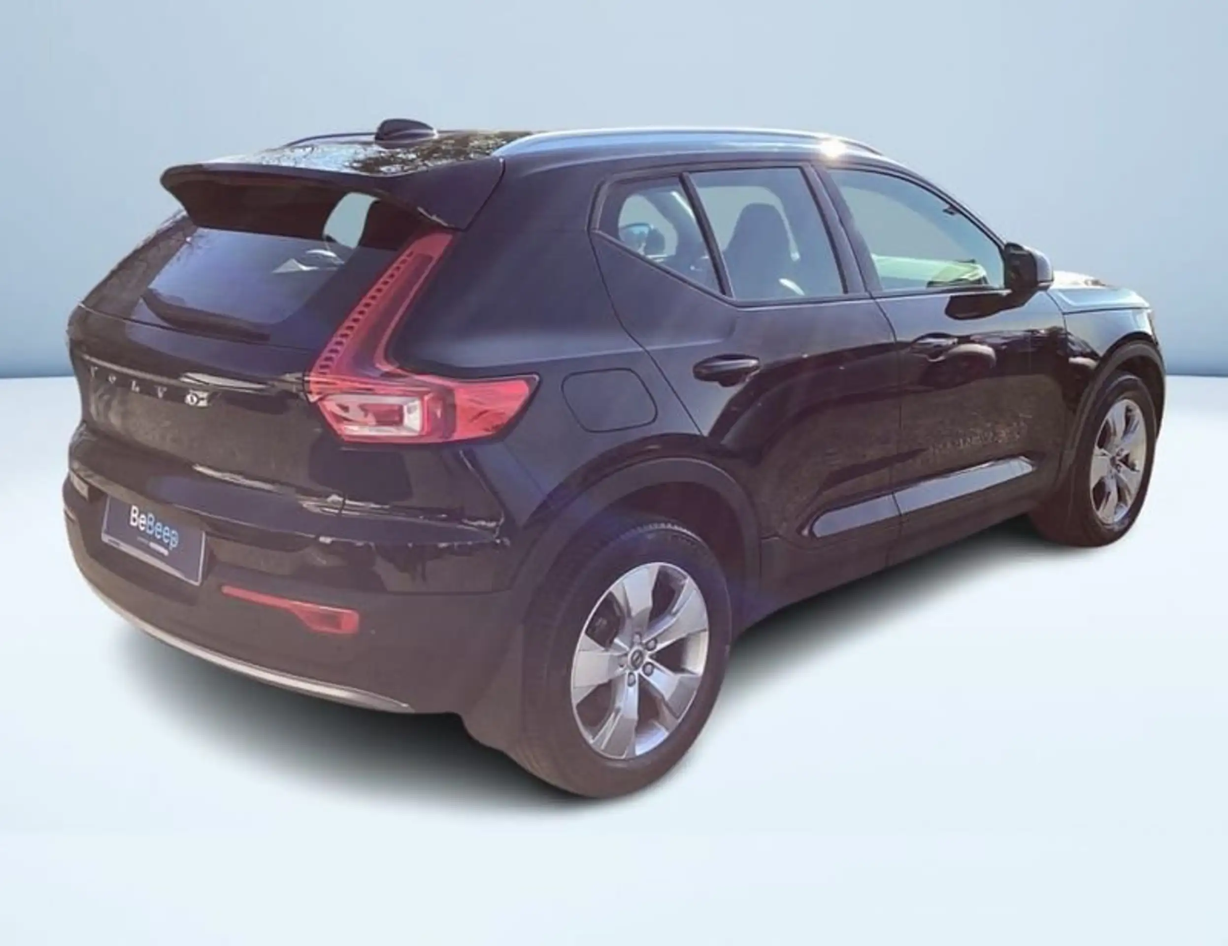 Volvo - XC40