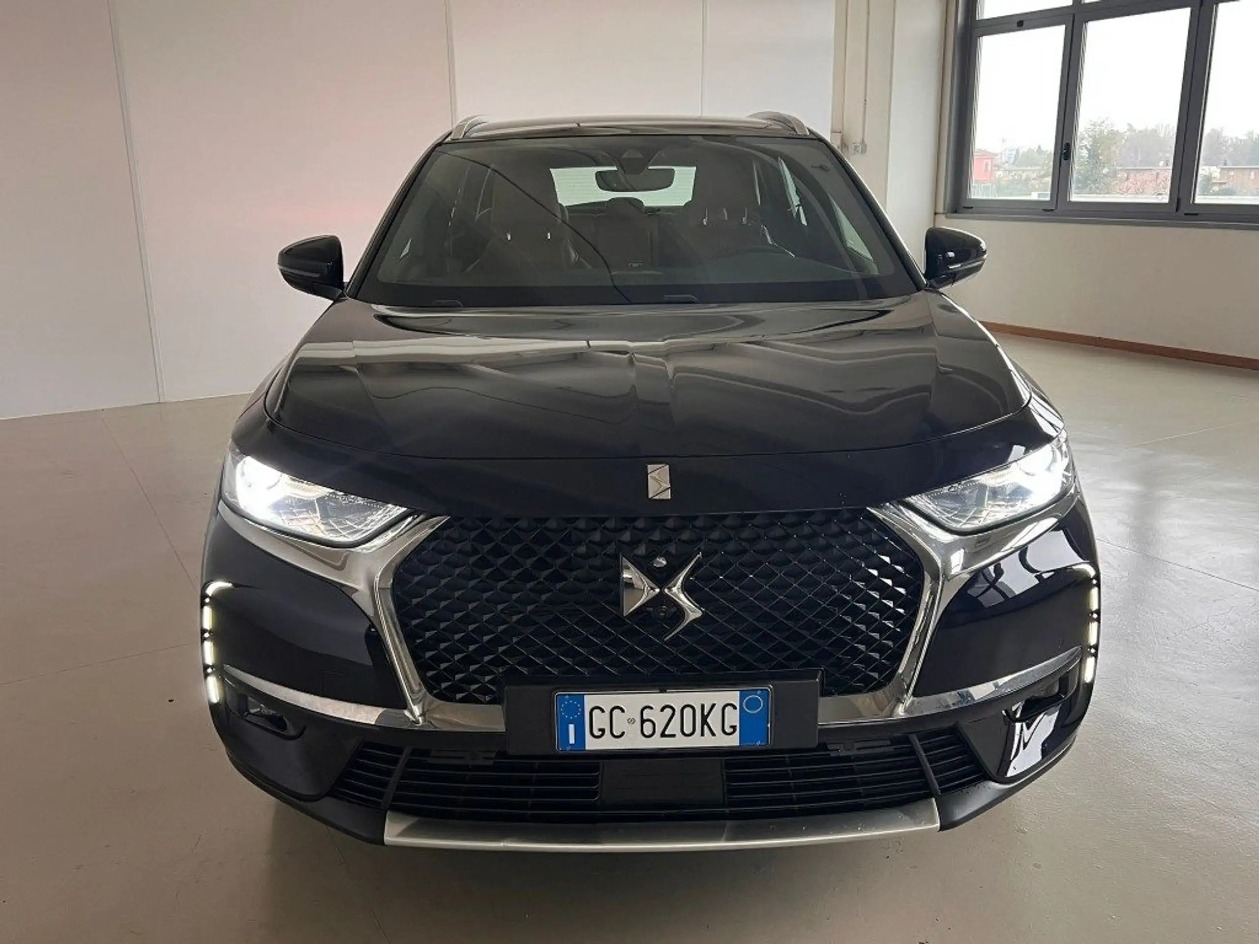 DS Automobiles - DS 7 Crossback