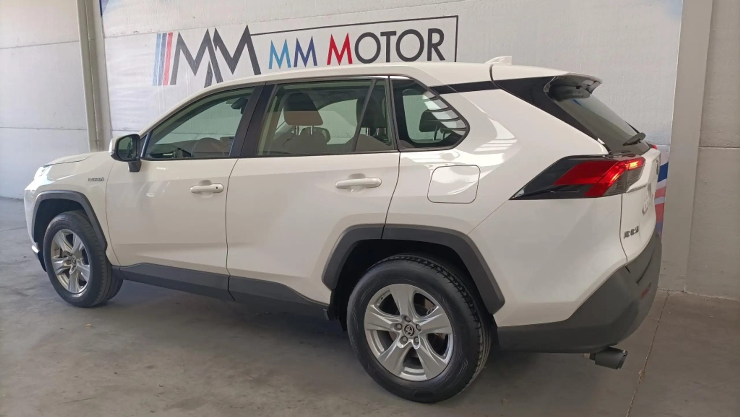 Toyota - RAV 4