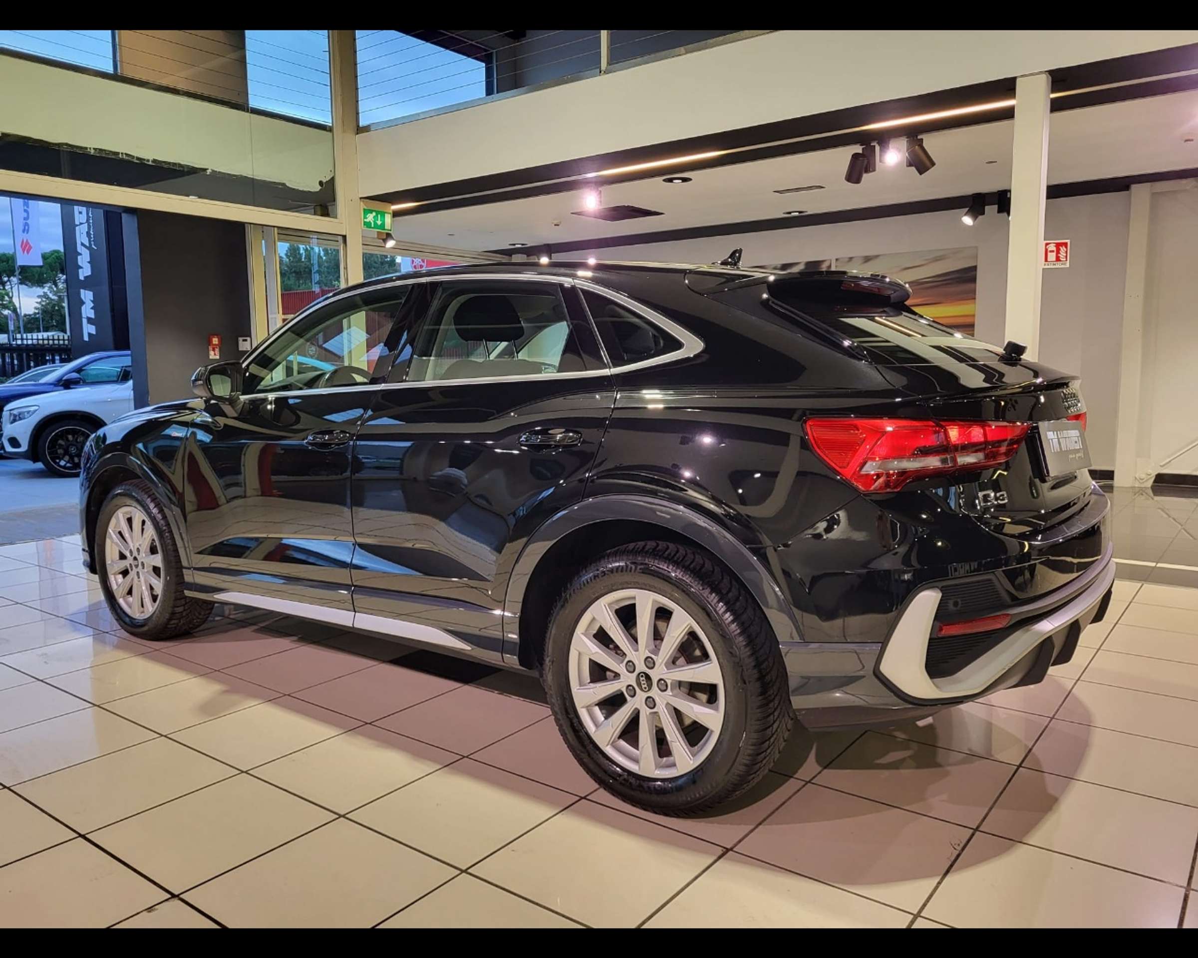 Audi - Q3