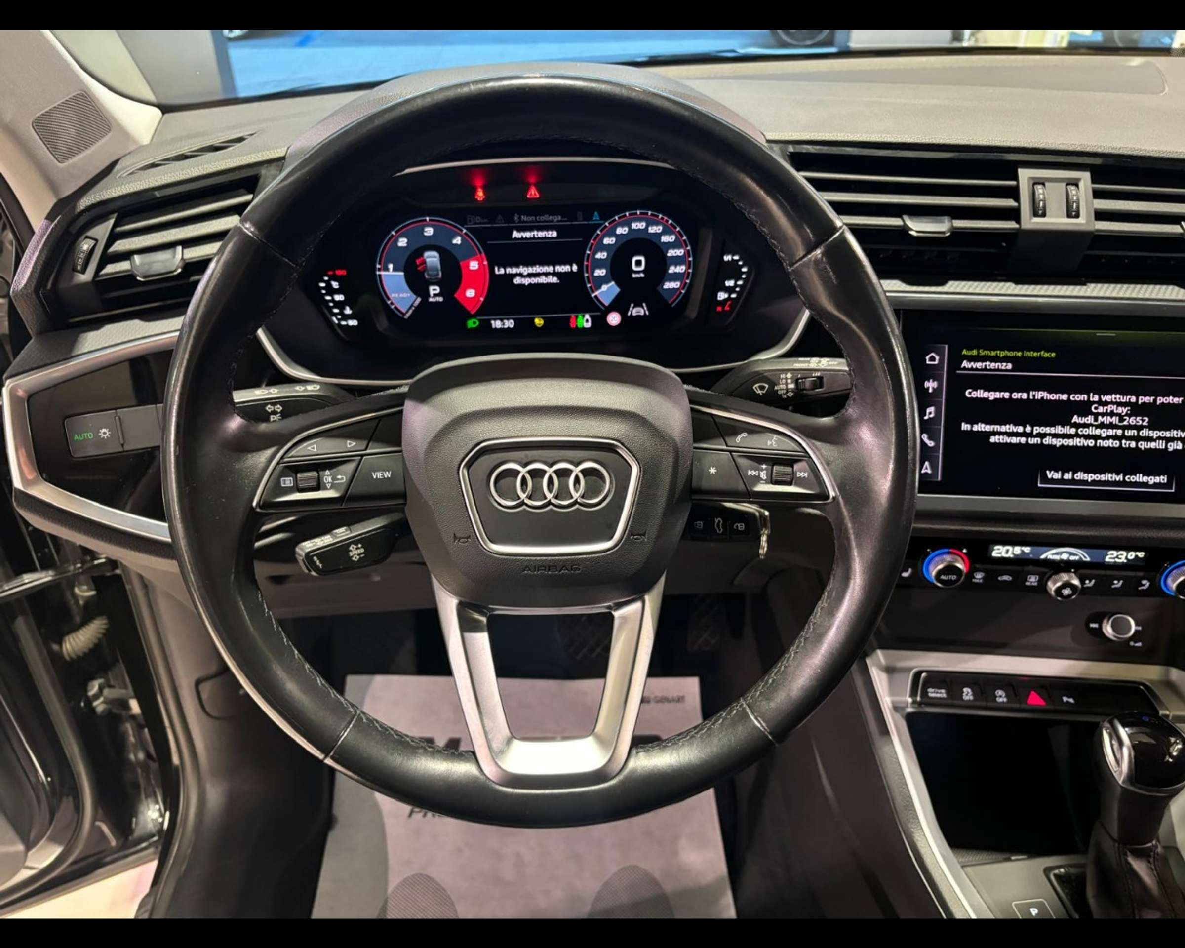 Audi - Q3