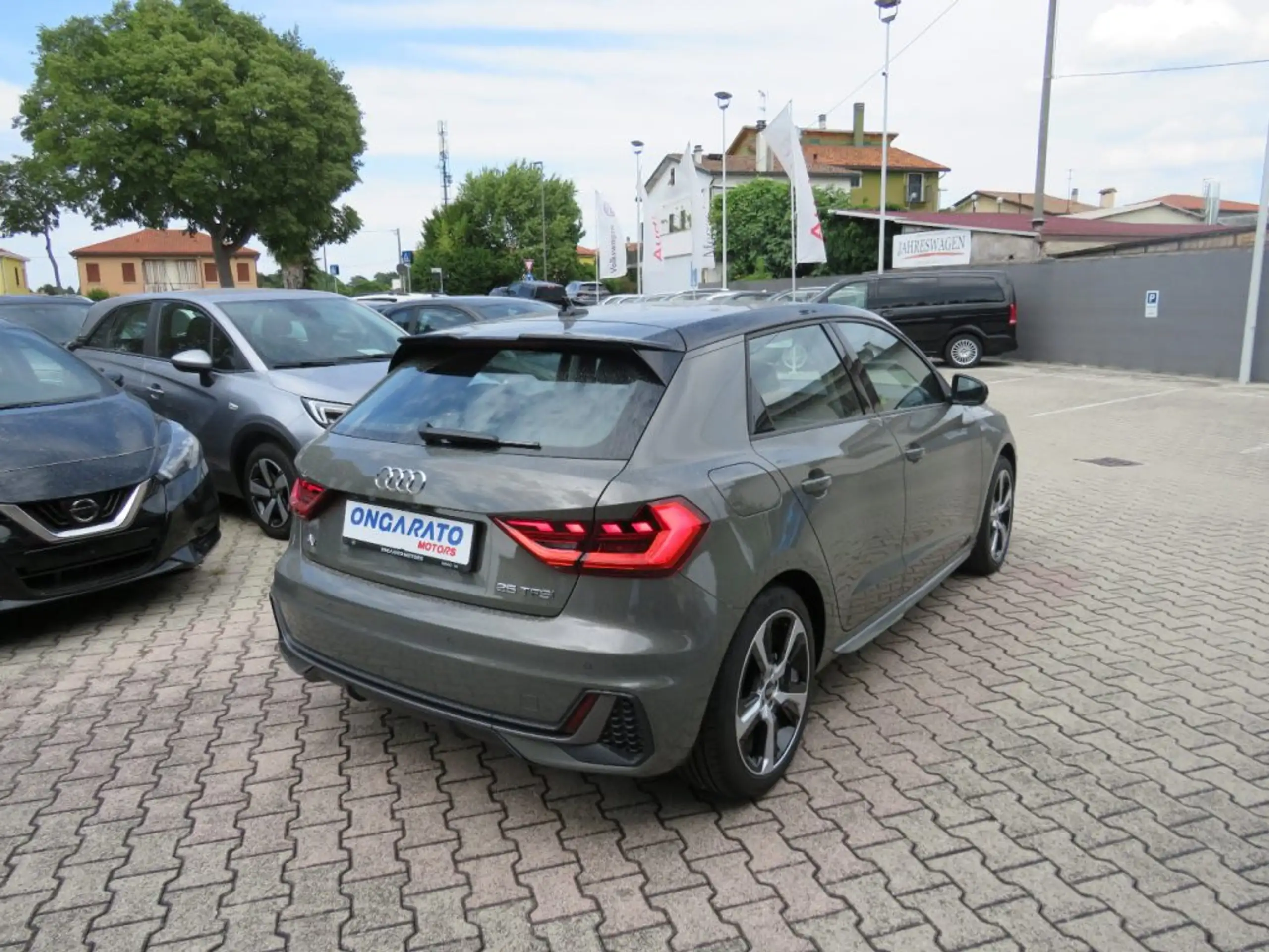 Audi - A1