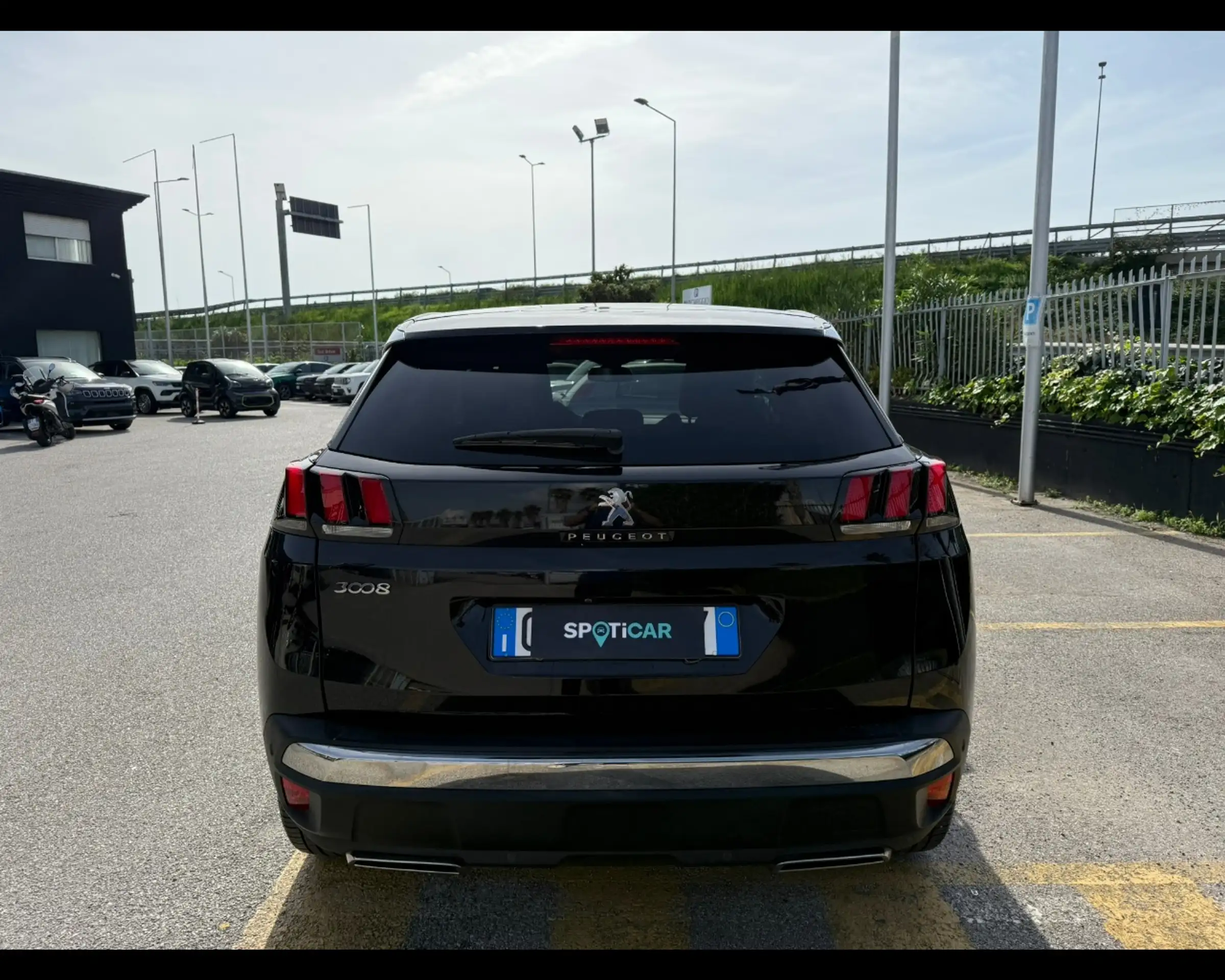 Peugeot - 3008