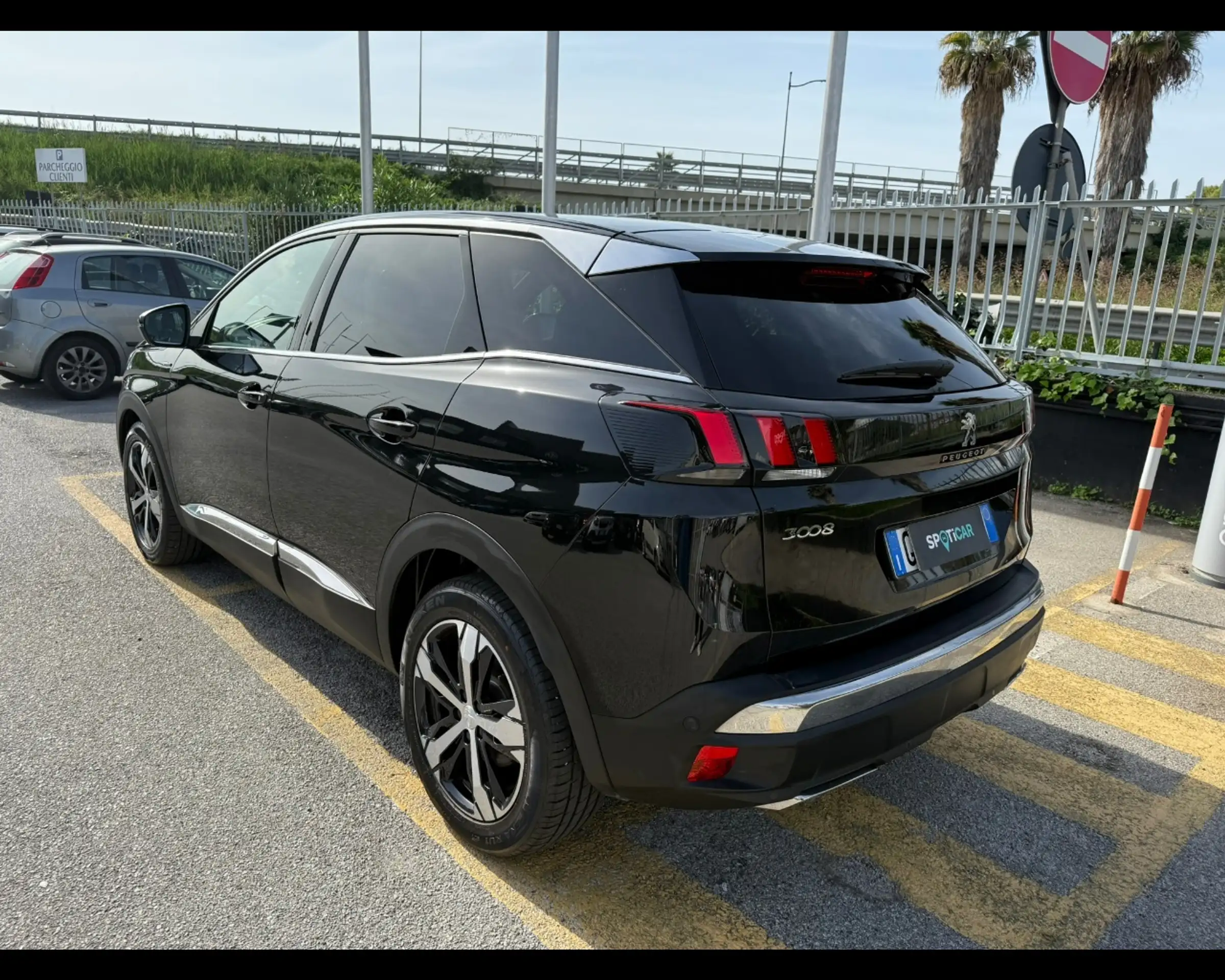 Peugeot - 3008