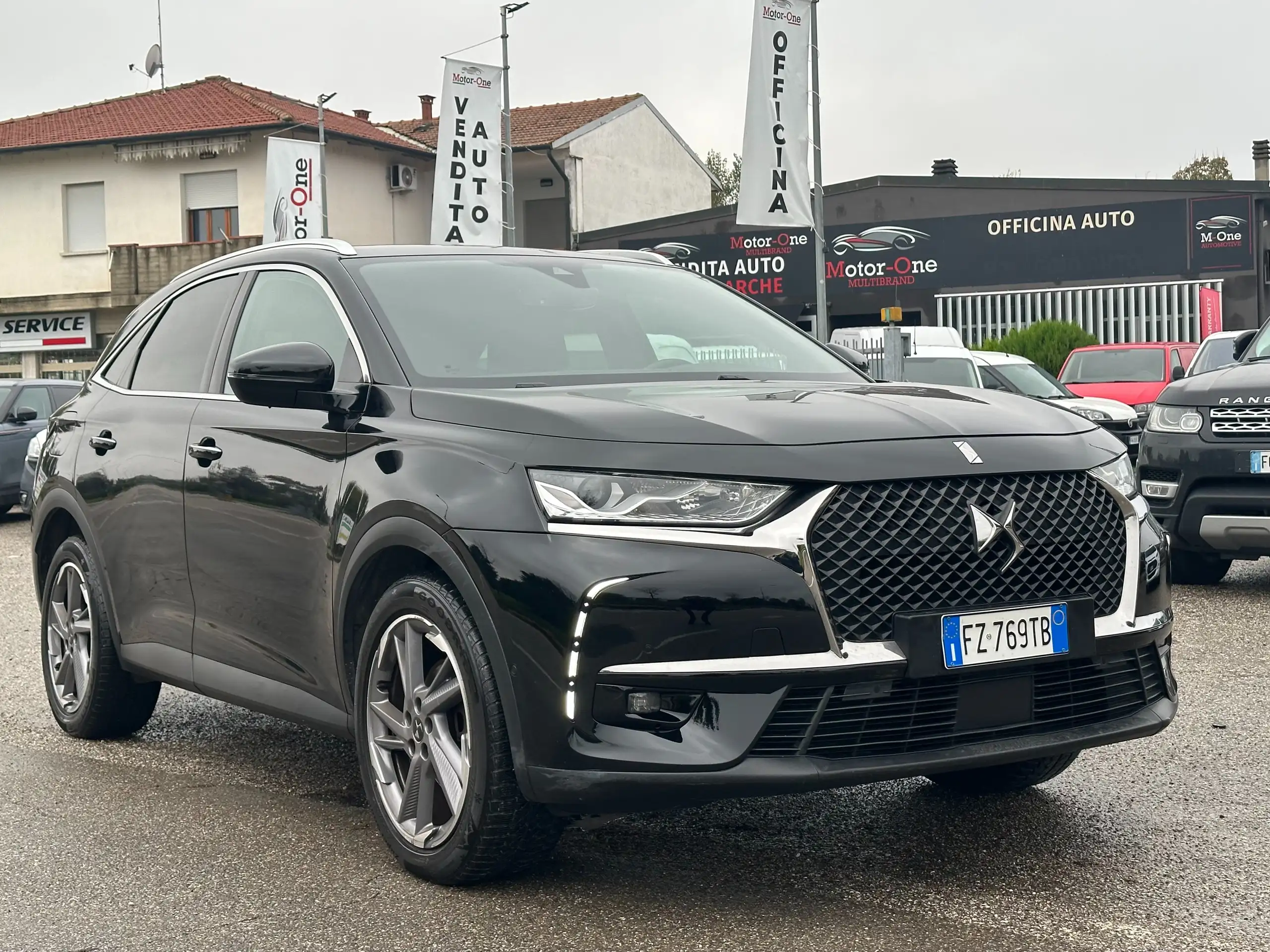 DS Automobiles - DS 7 Crossback