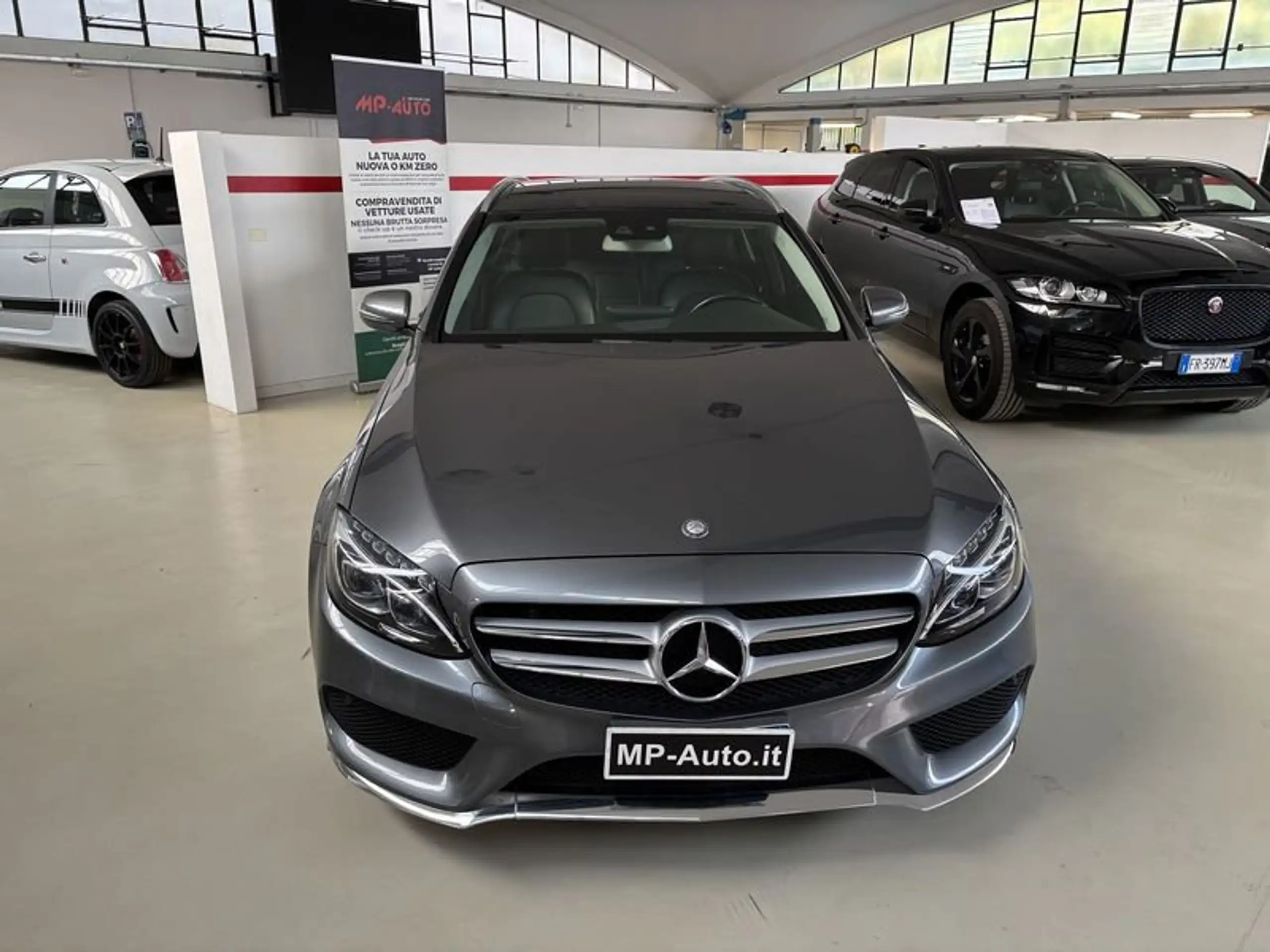 Mercedes-Benz - C 220