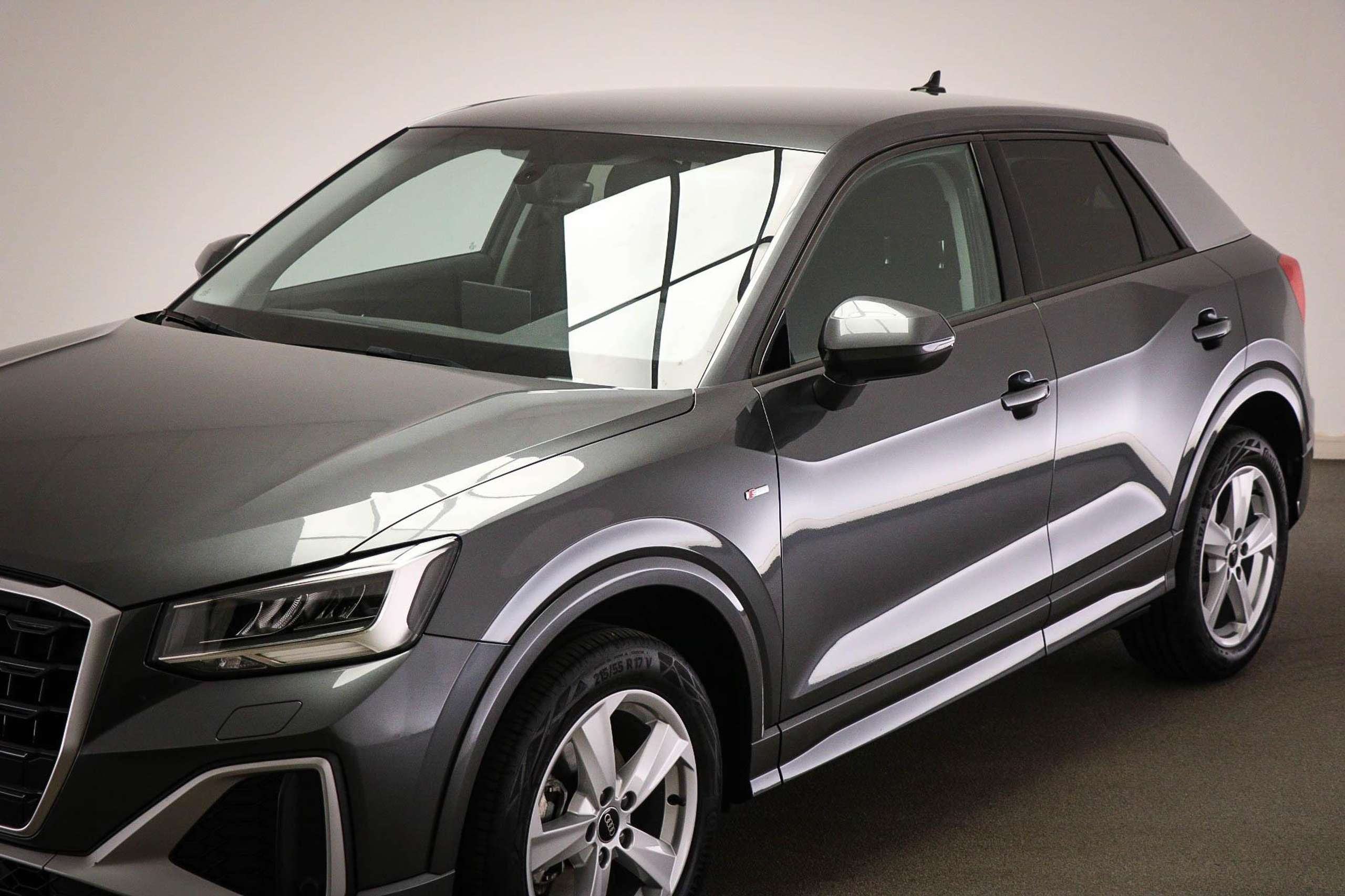 Audi - Q2