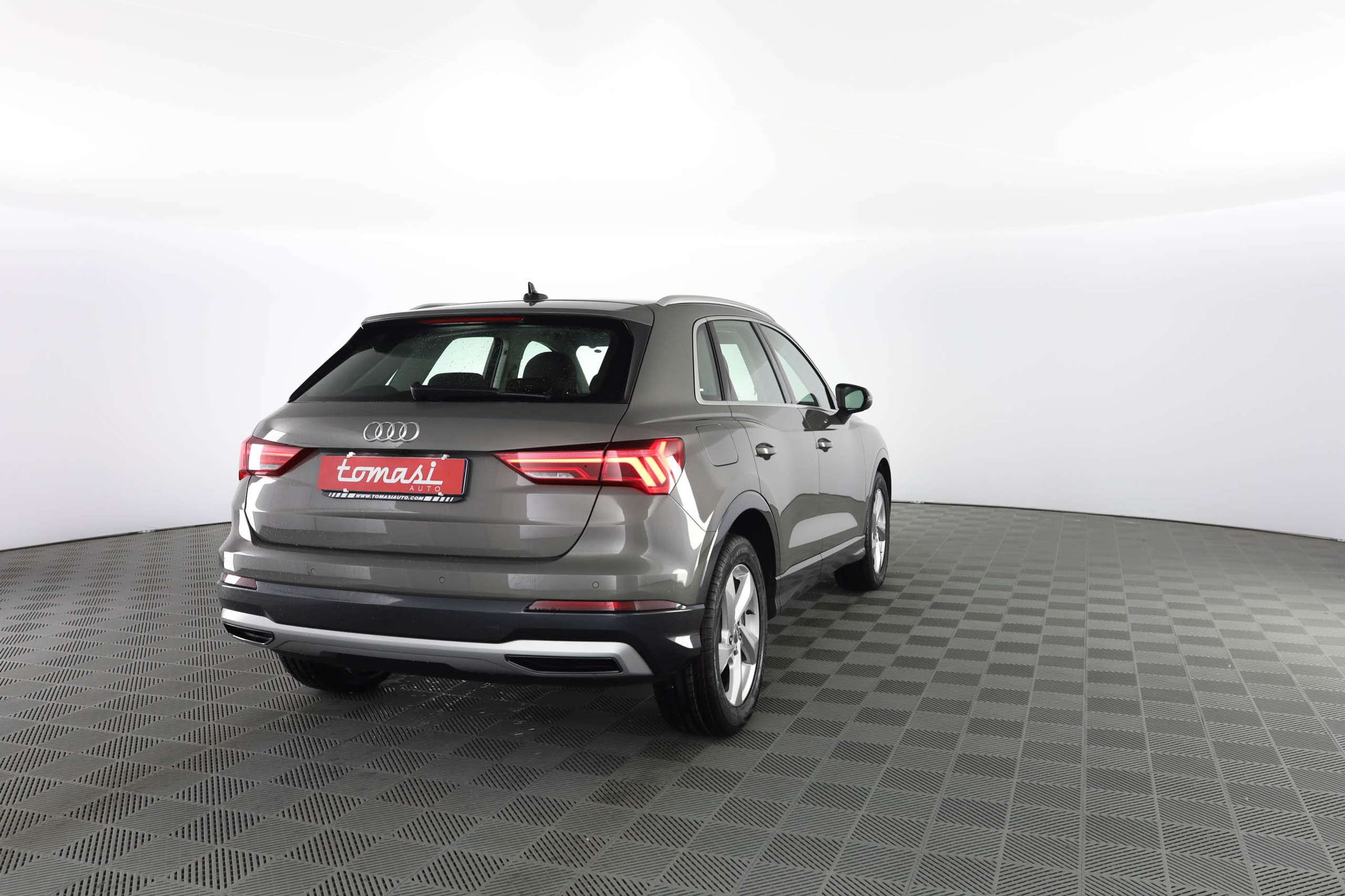 Audi - Q3