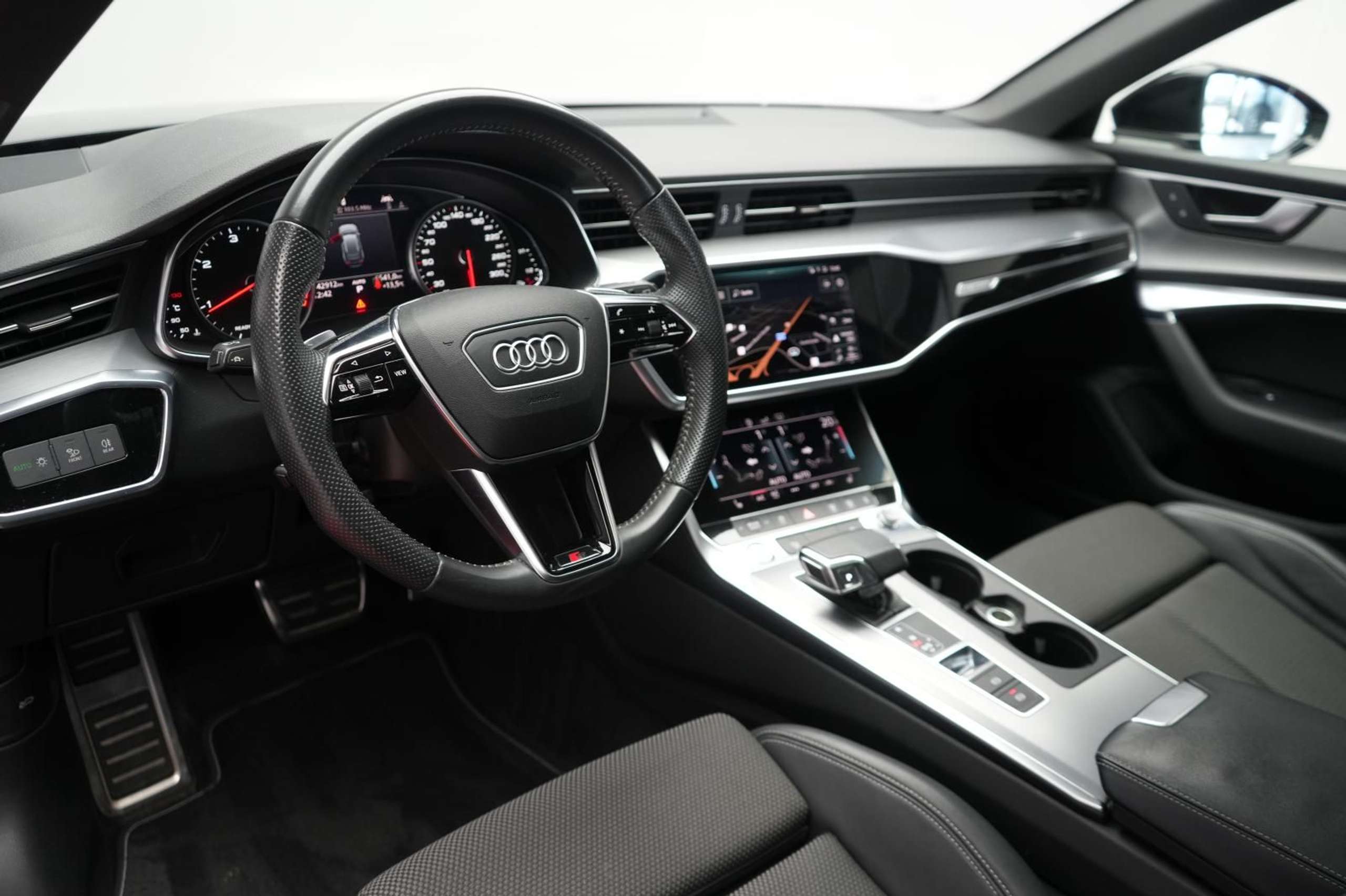 Audi - A6