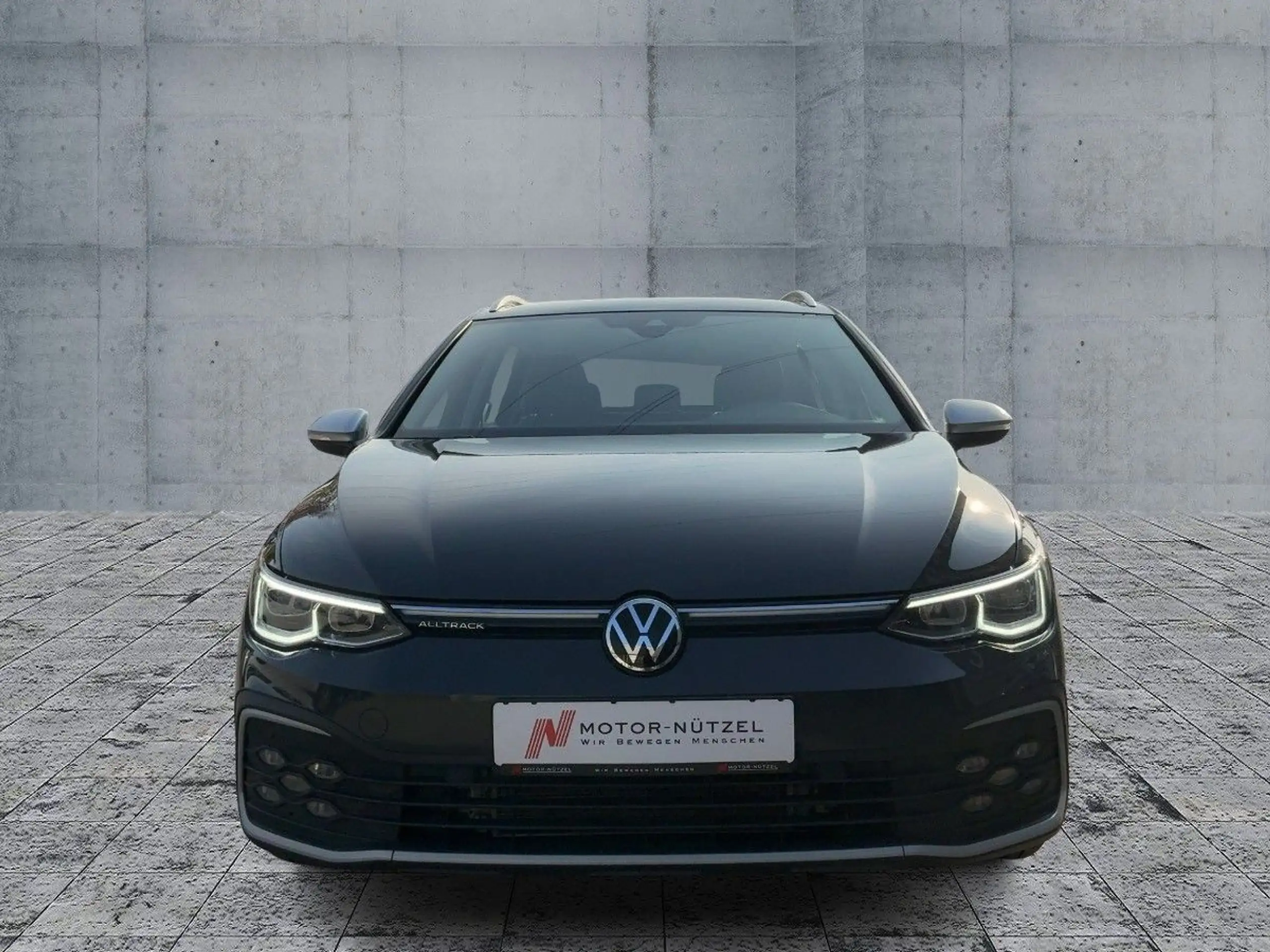 Volkswagen - Golf