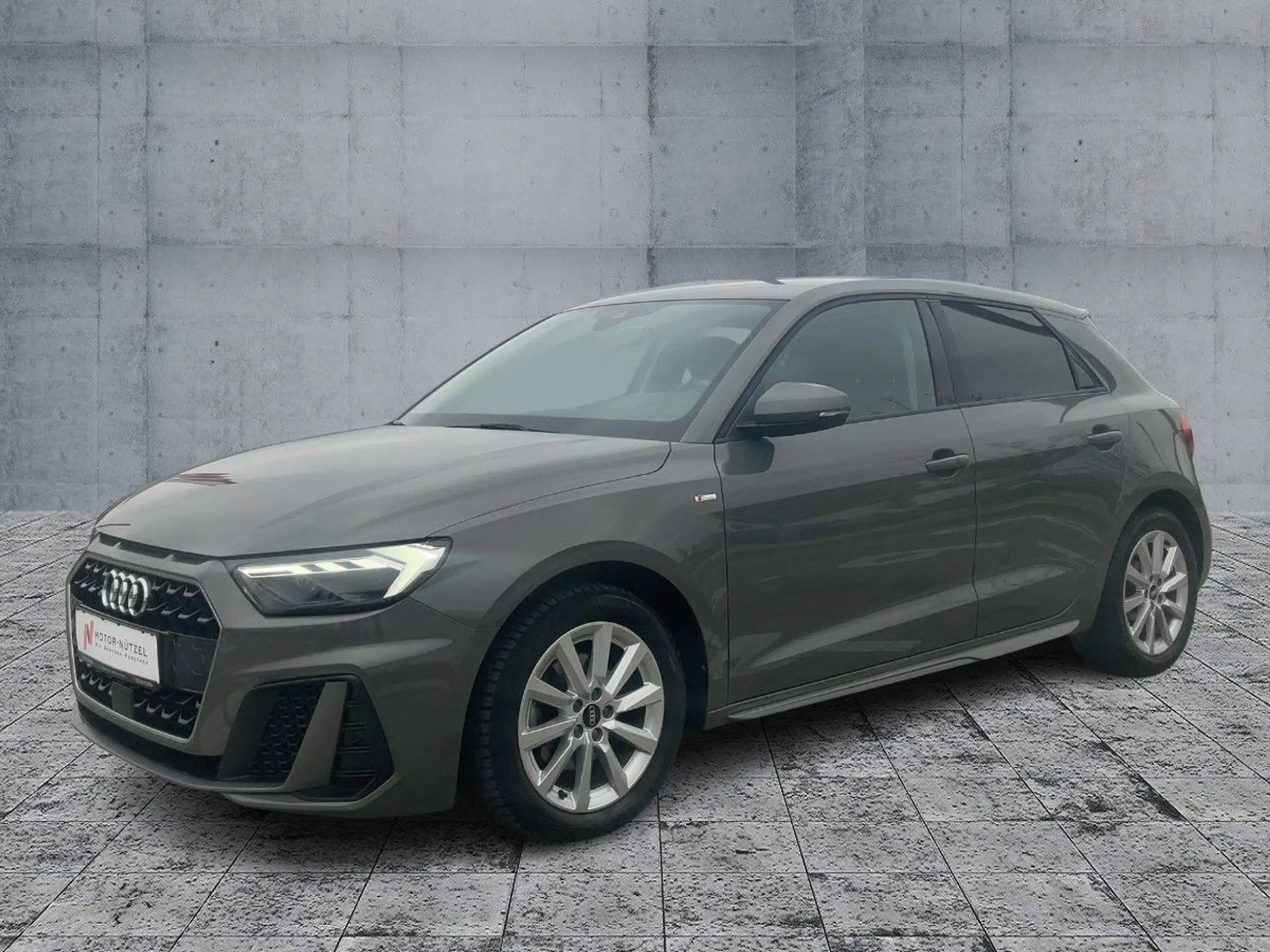 Audi - A1