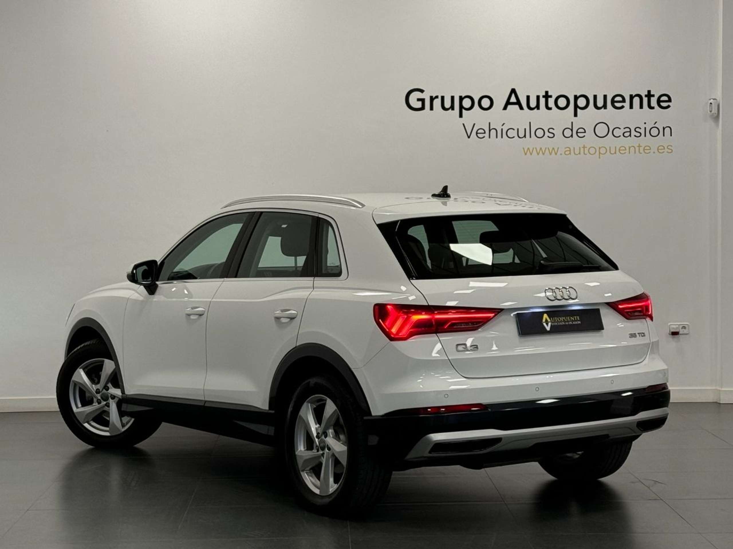 Audi - Q3