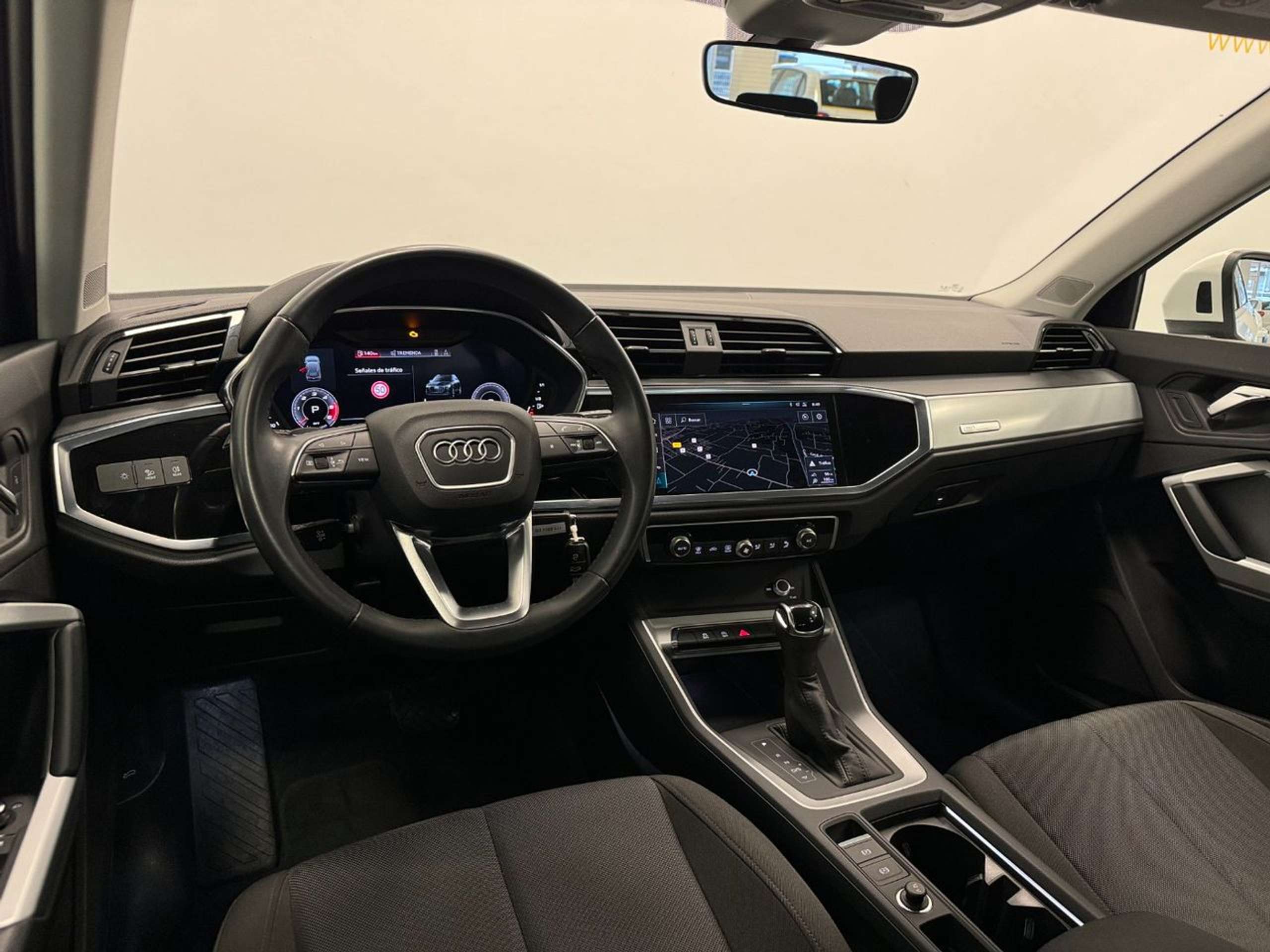 Audi - Q3