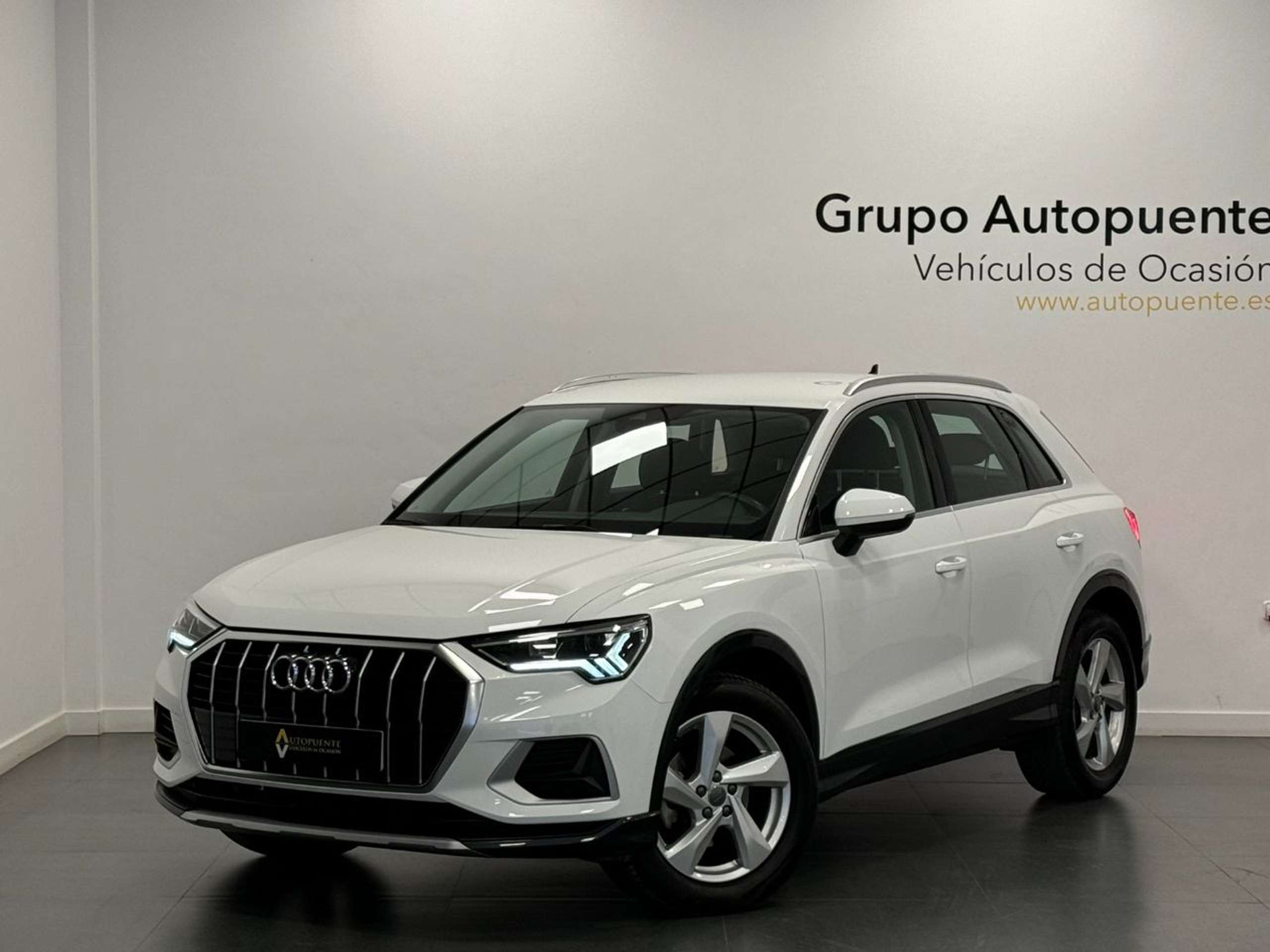 Audi - Q3