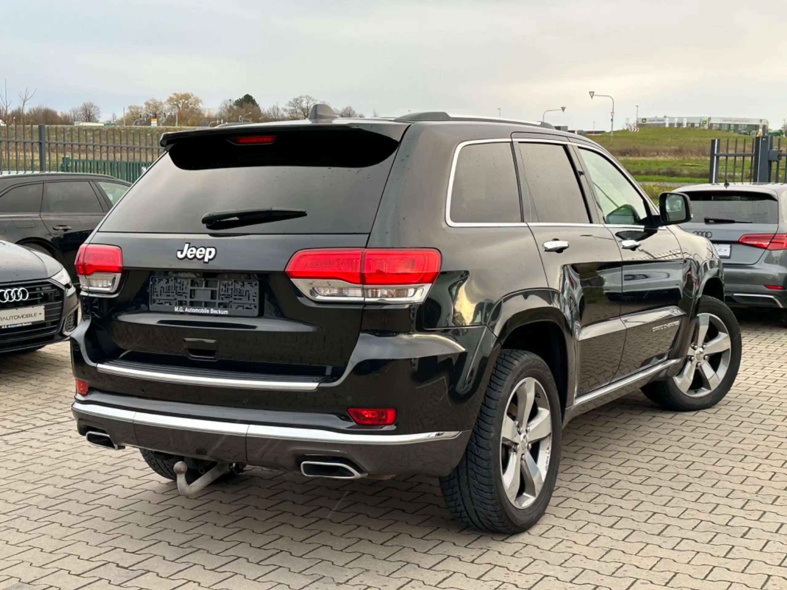 Jeep - Grand Cherokee