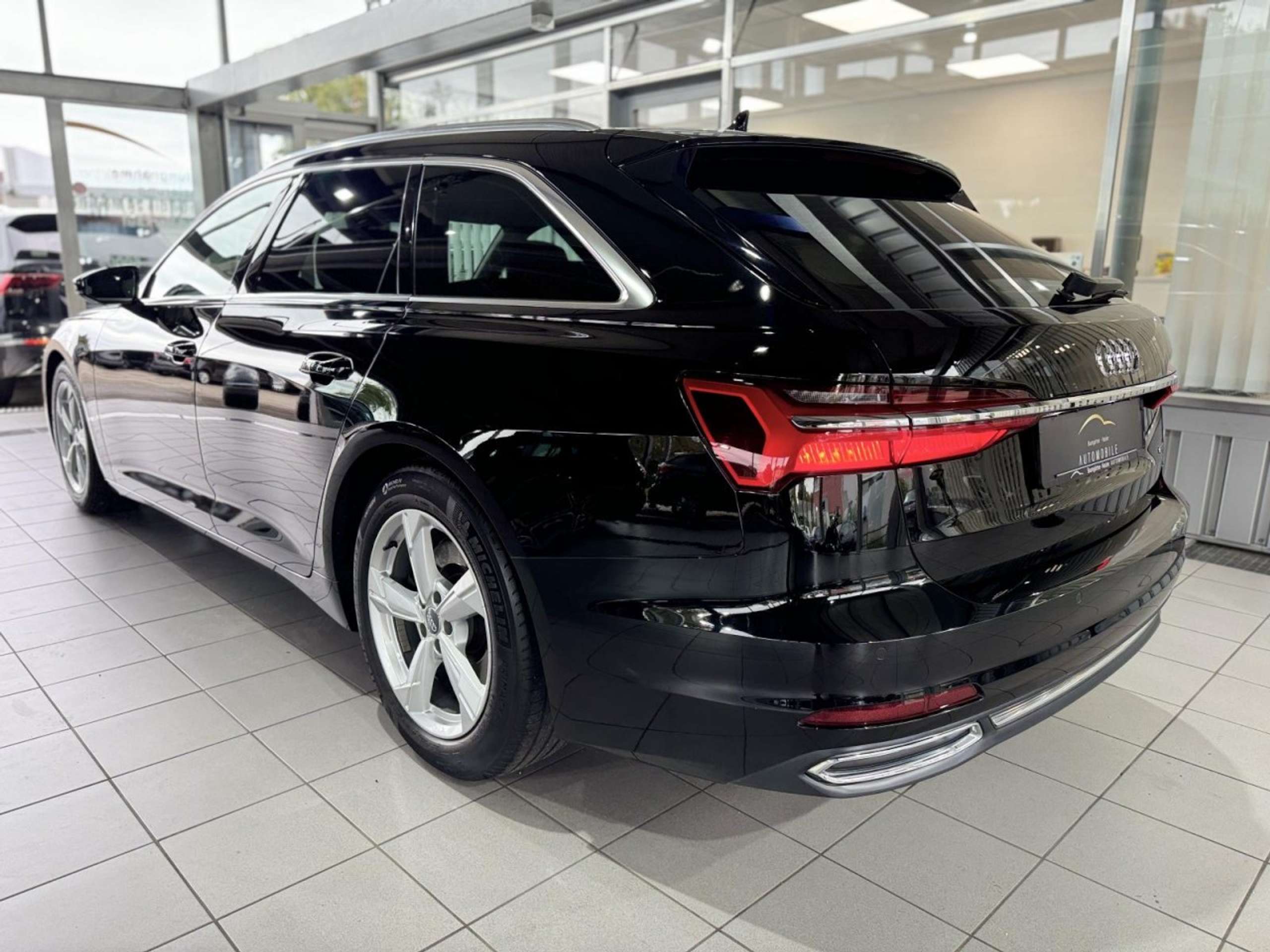 Audi - A6