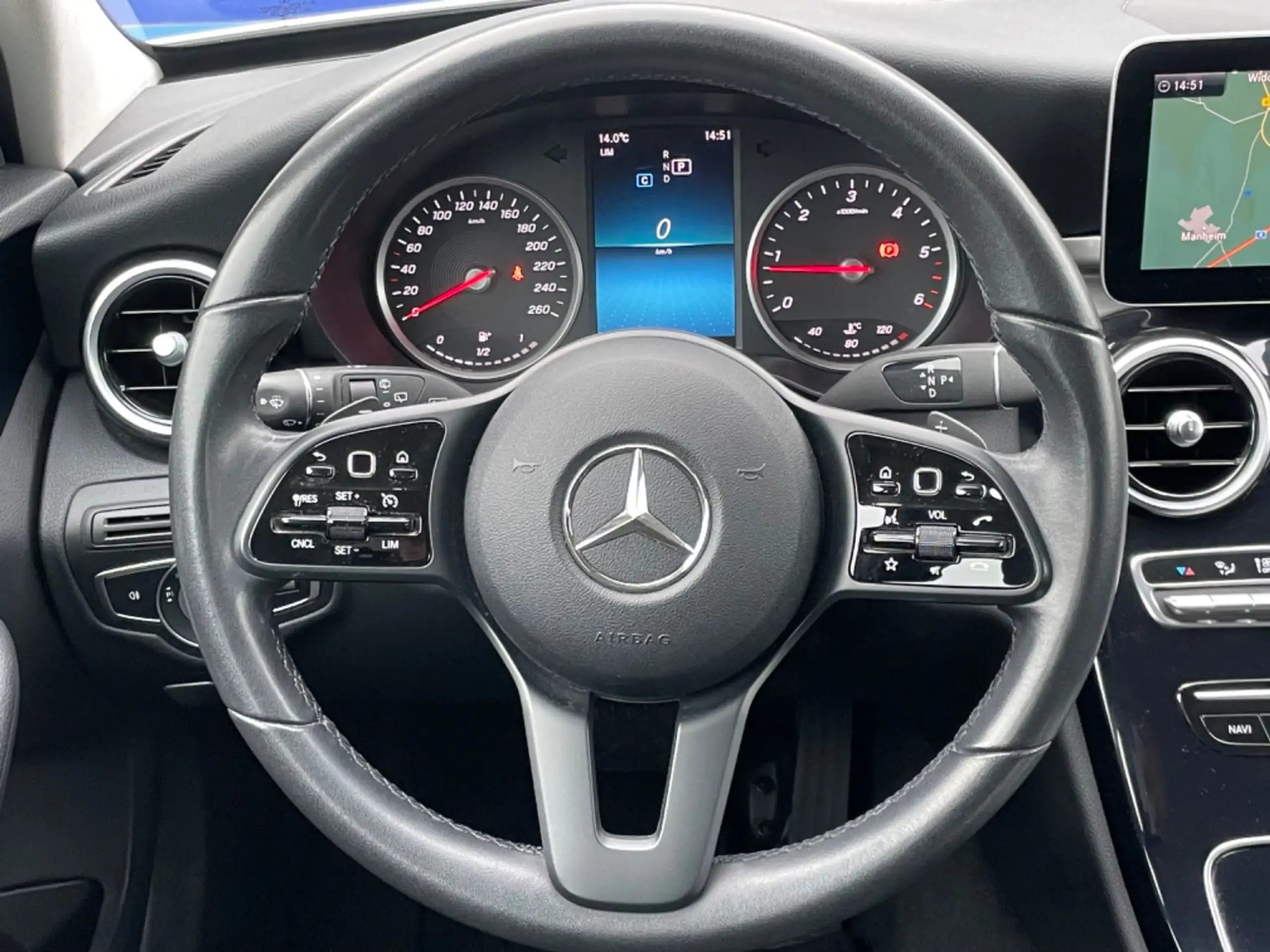 Mercedes-Benz - C 220