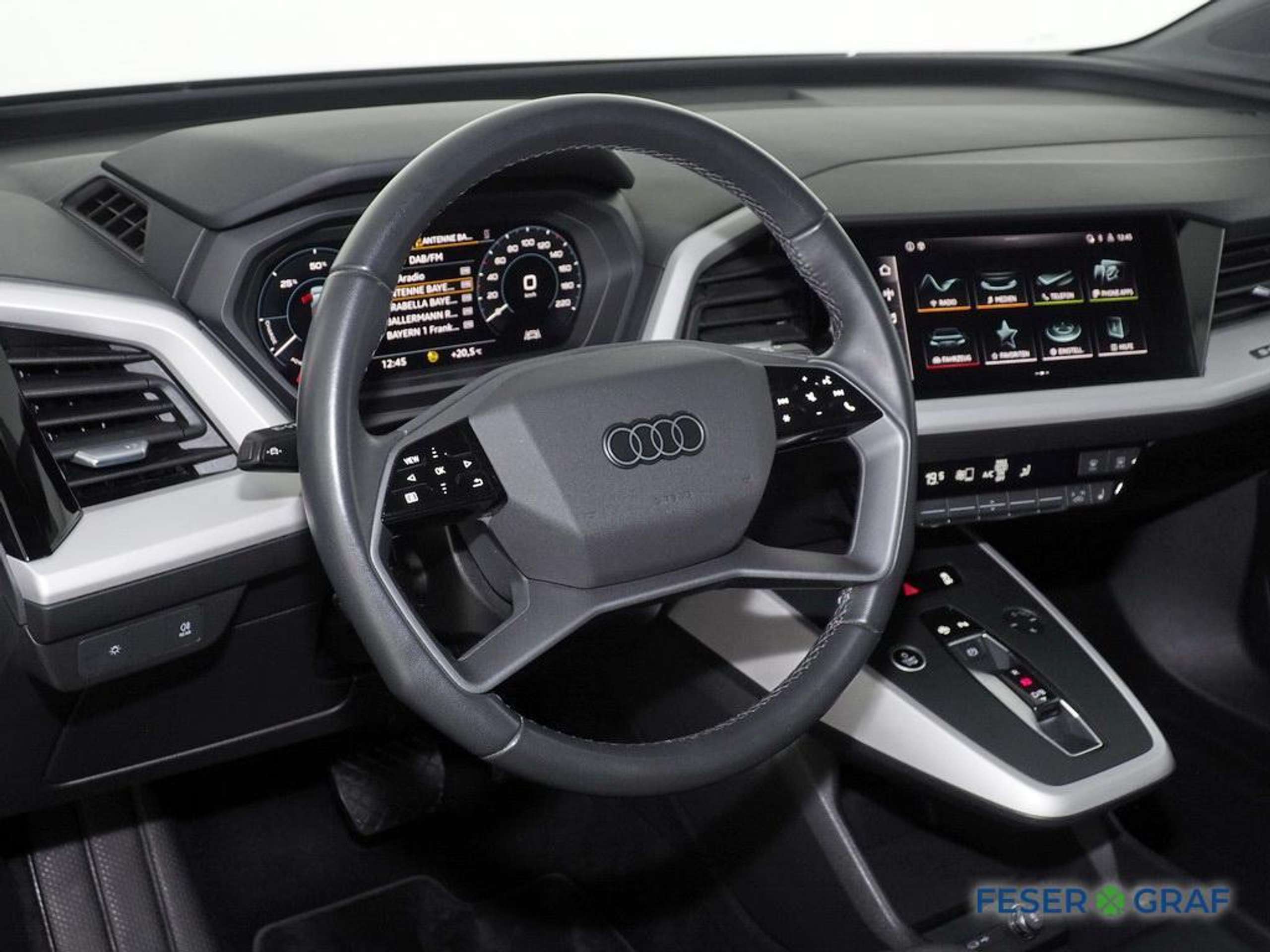 Audi - Q4 e-tron