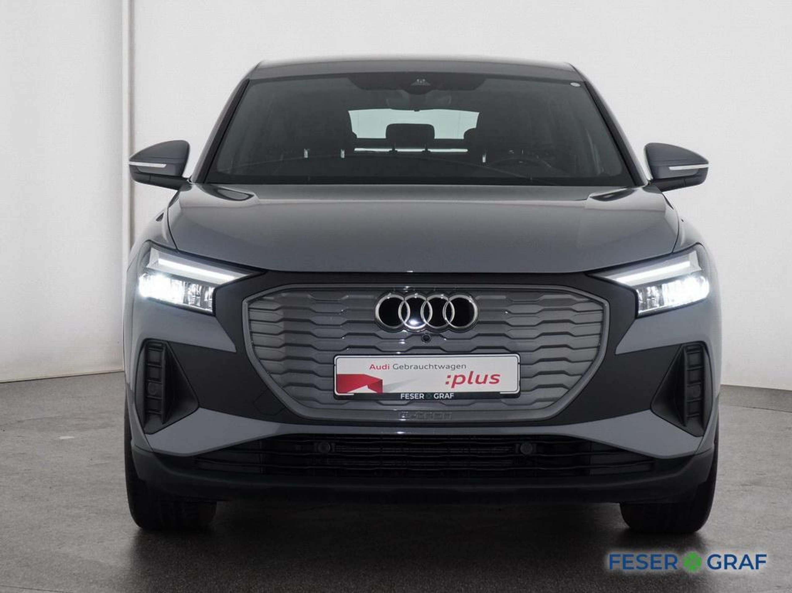 Audi - Q4 e-tron