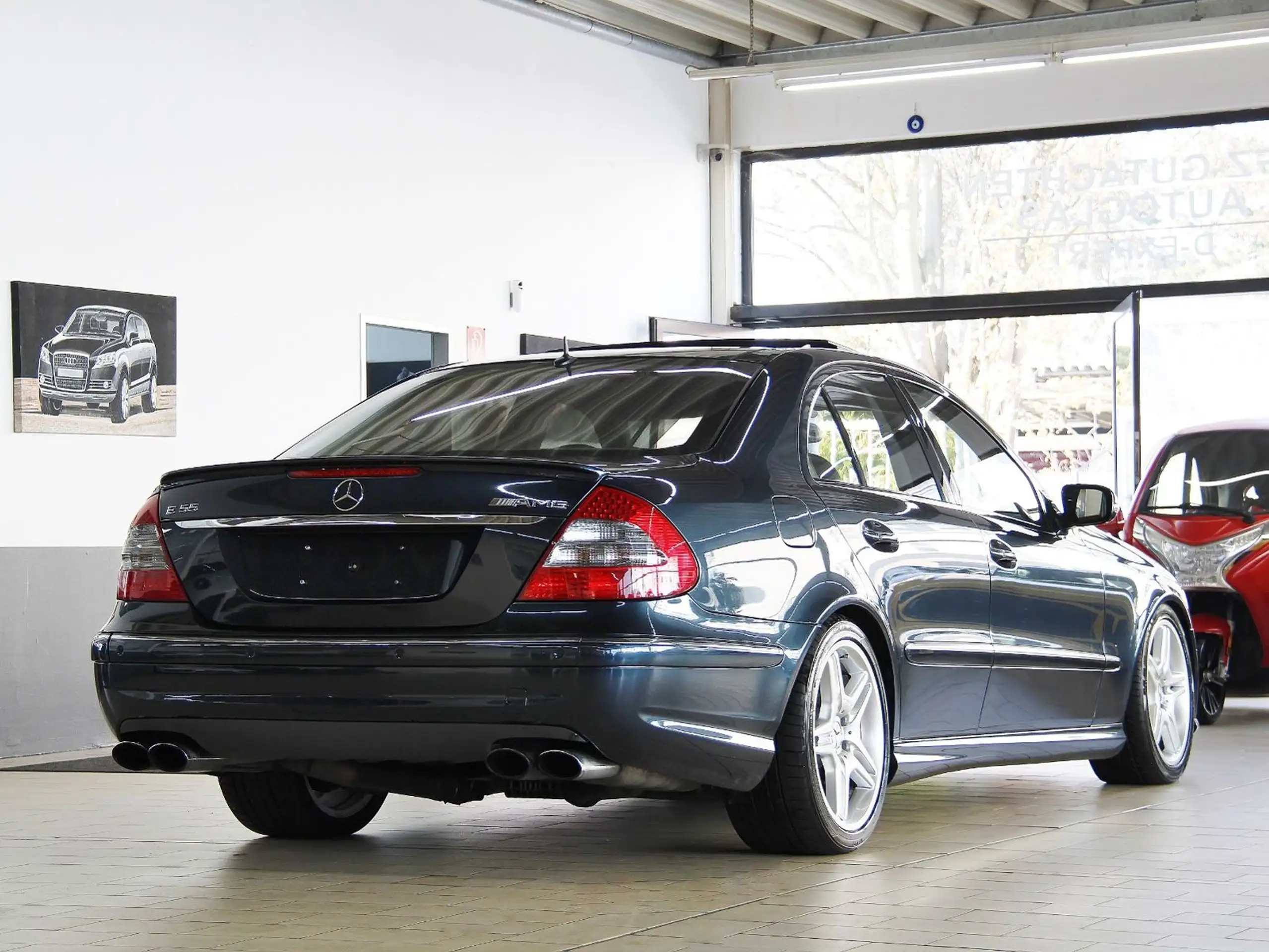 Mercedes-Benz - E 55 AMG