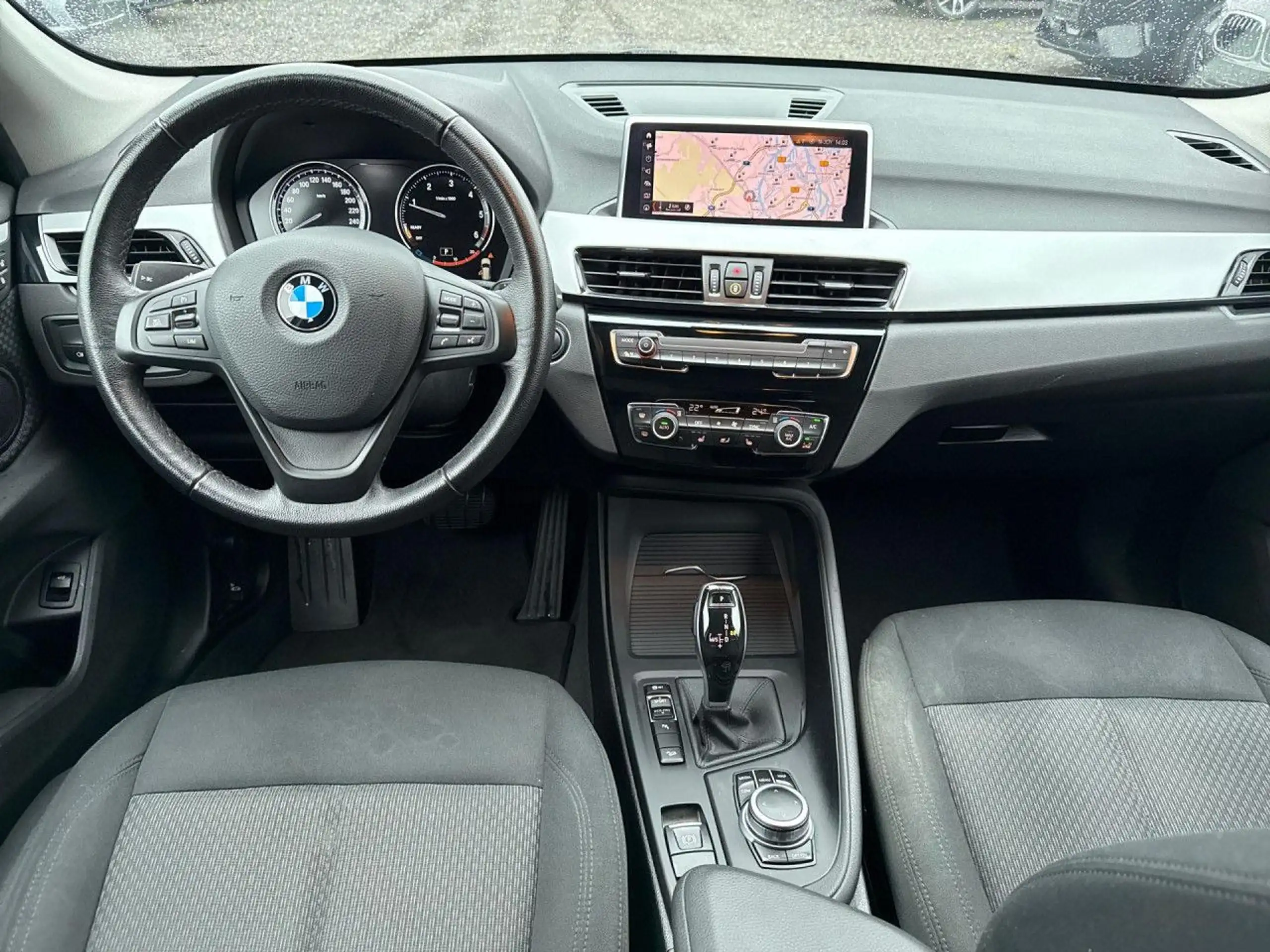 BMW - X1