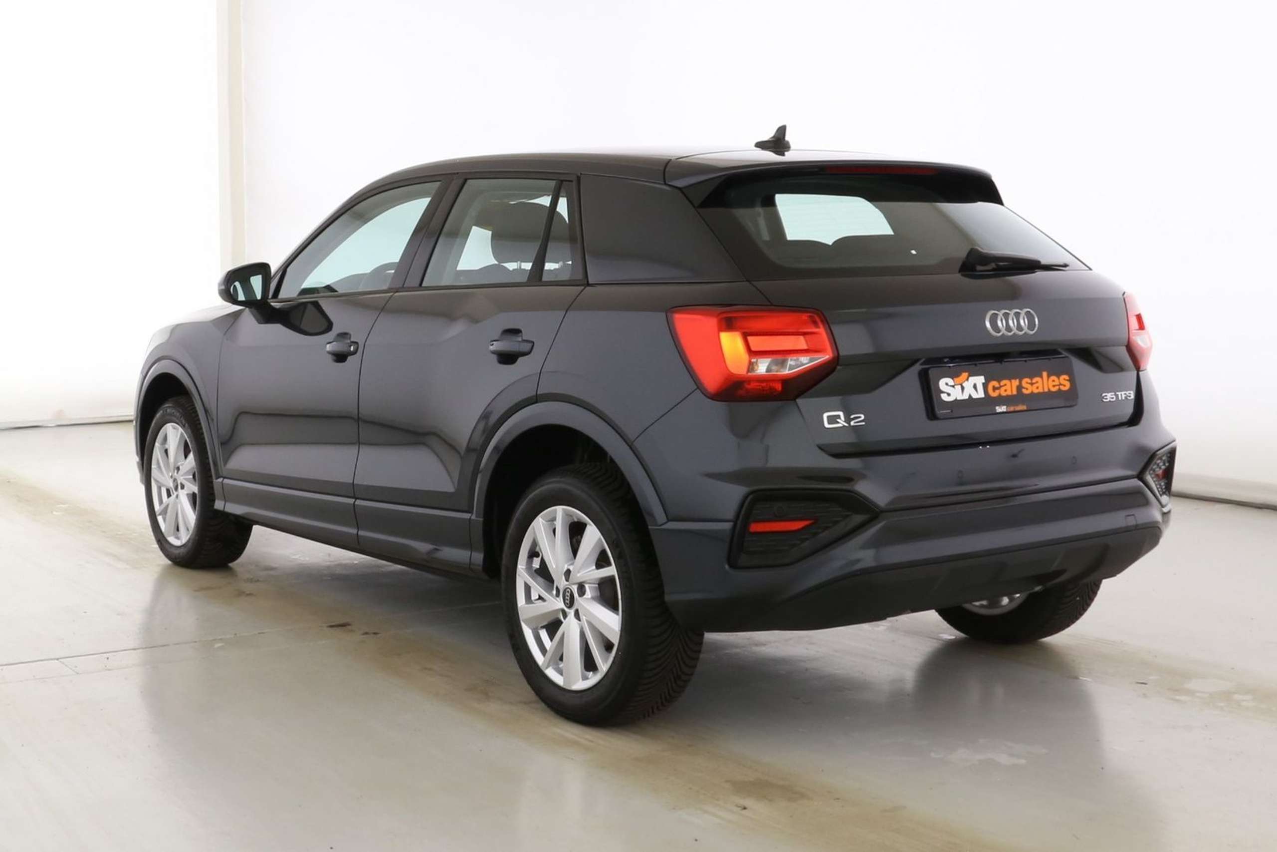 Audi - Q2