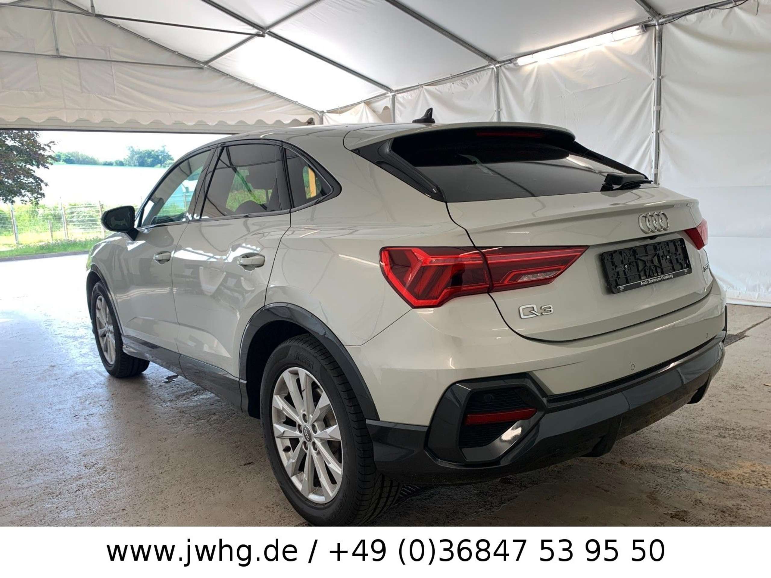 Audi - Q3