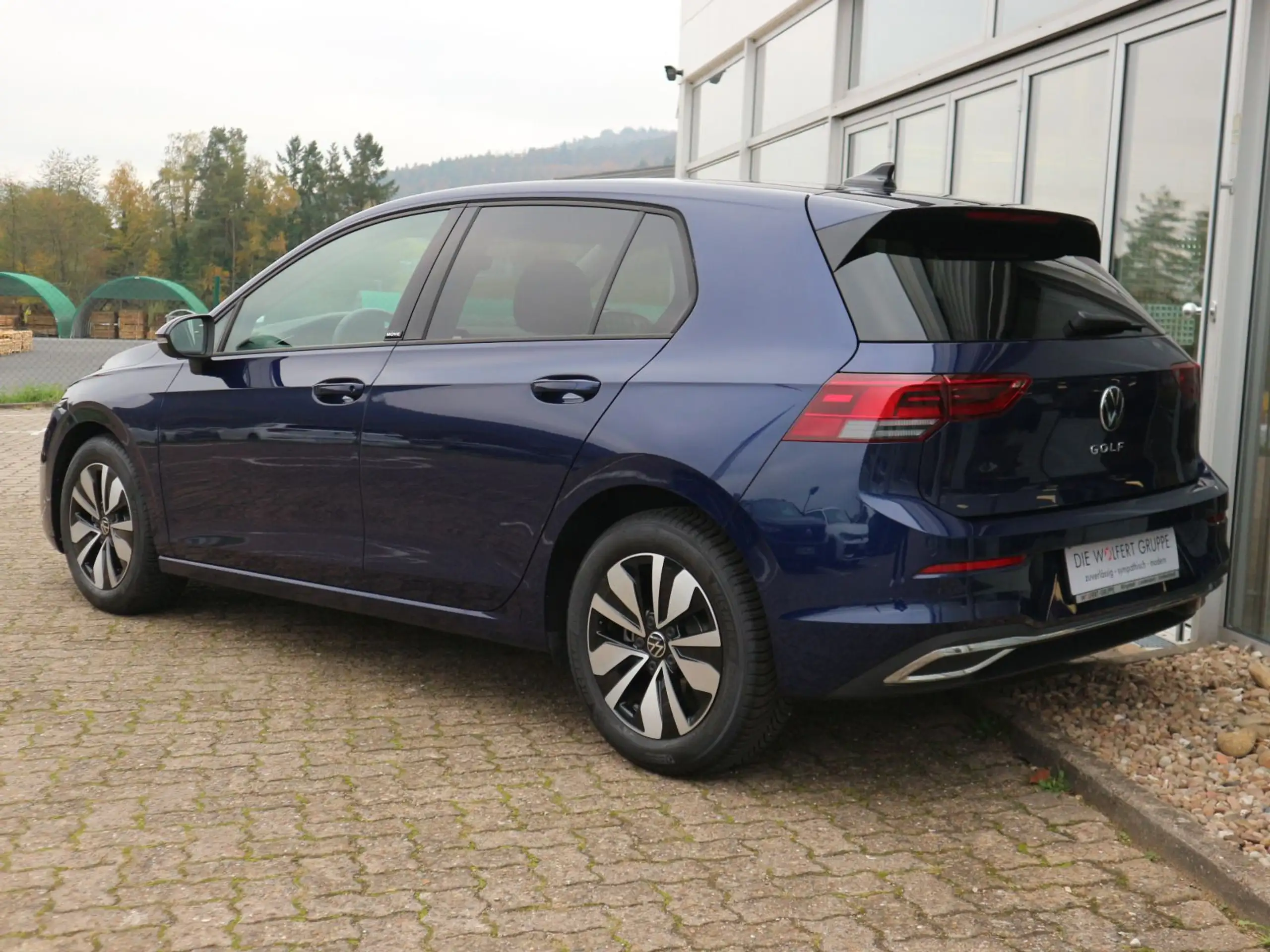 Volkswagen - Golf