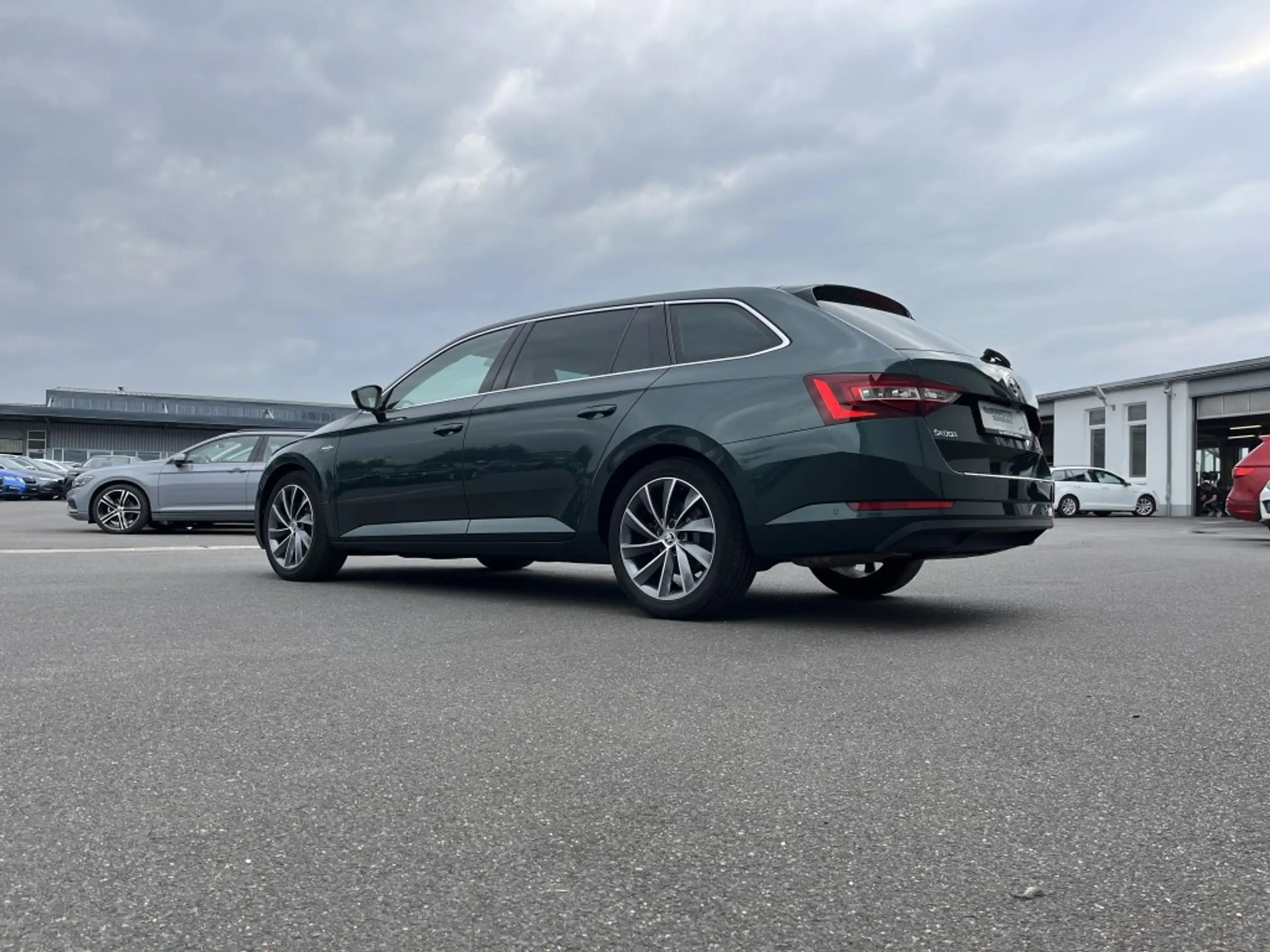 Skoda - Superb