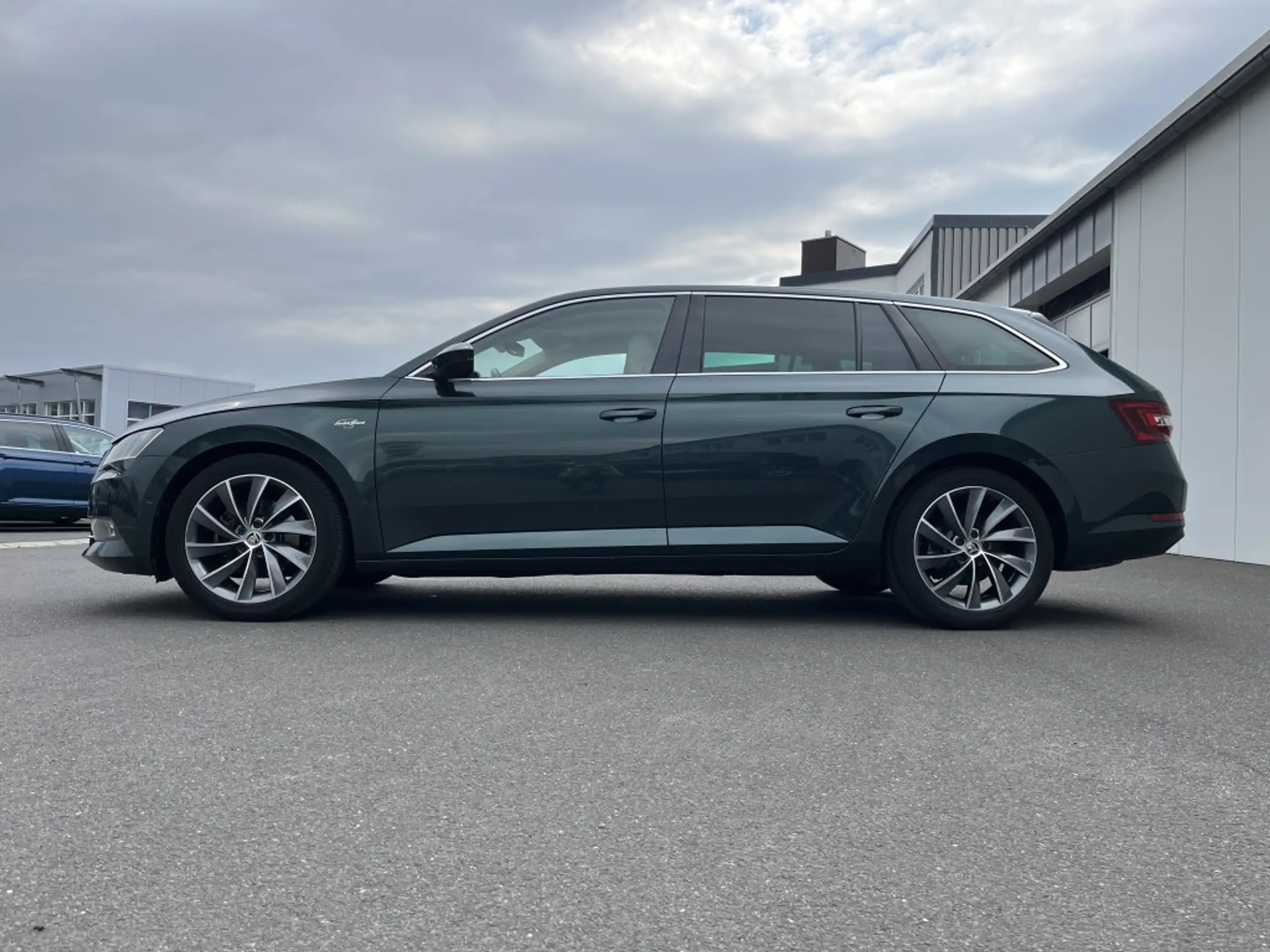 Skoda - Superb