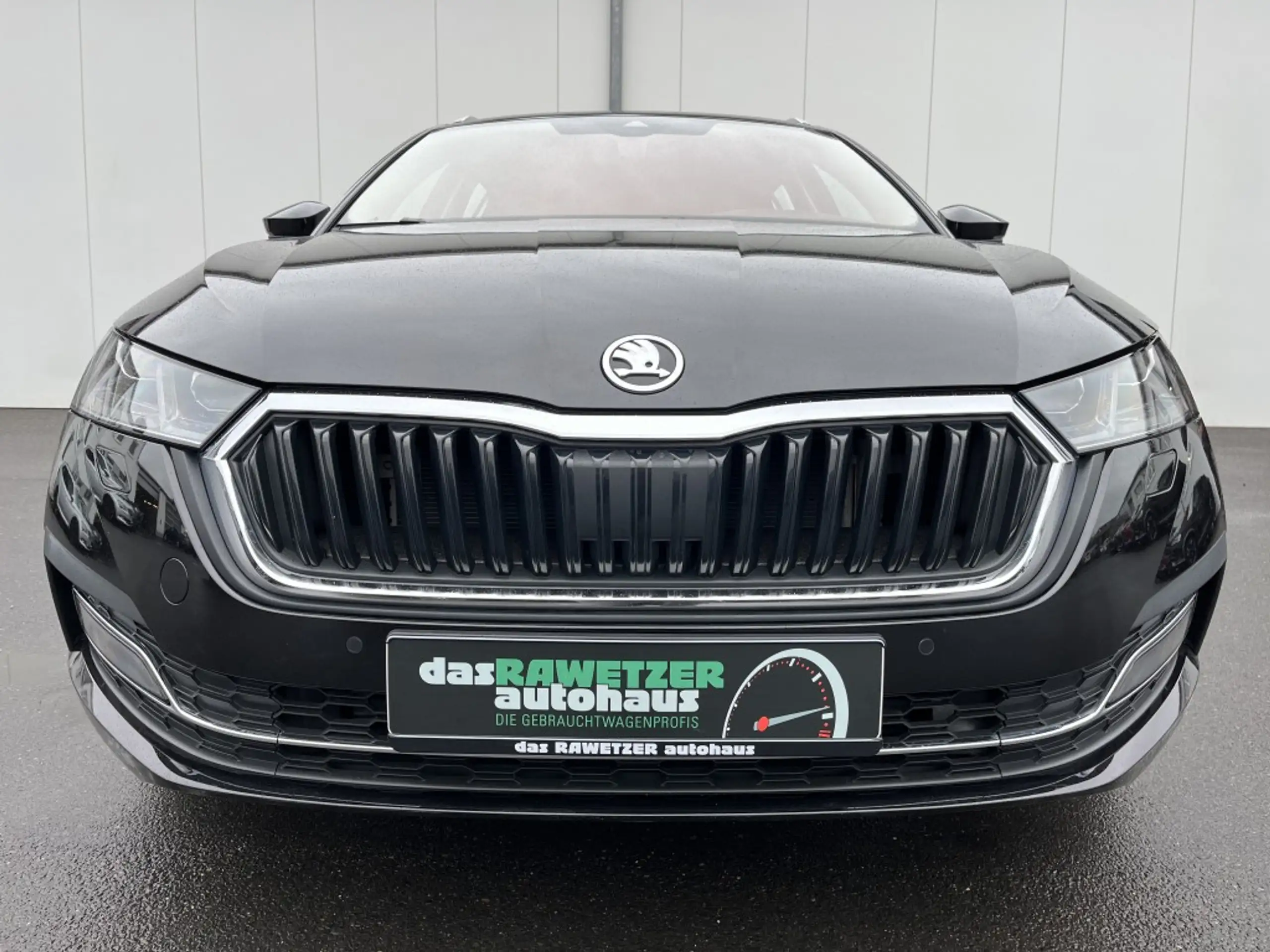 Skoda - Octavia