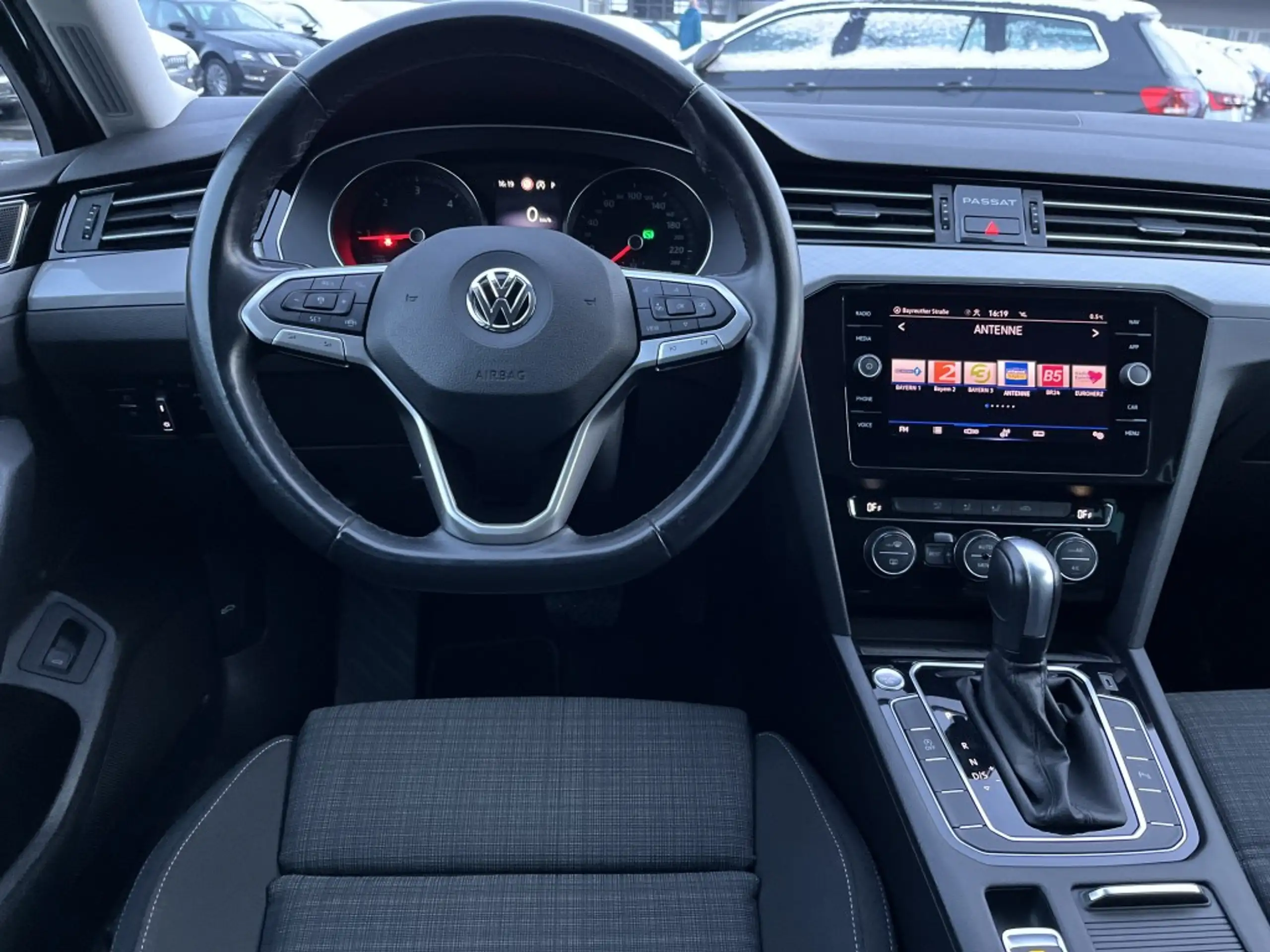 Volkswagen - Passat Variant