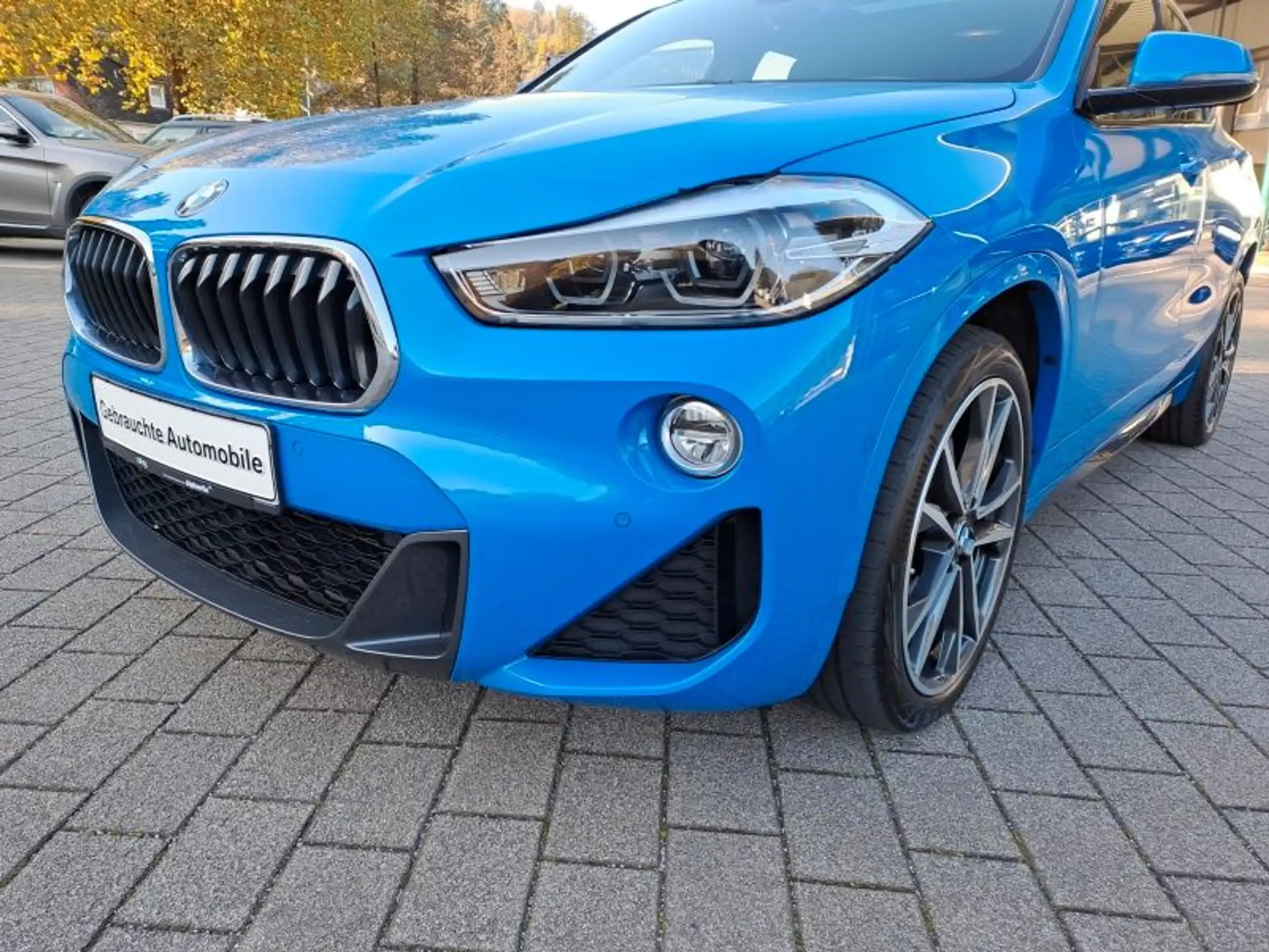 BMW - X2