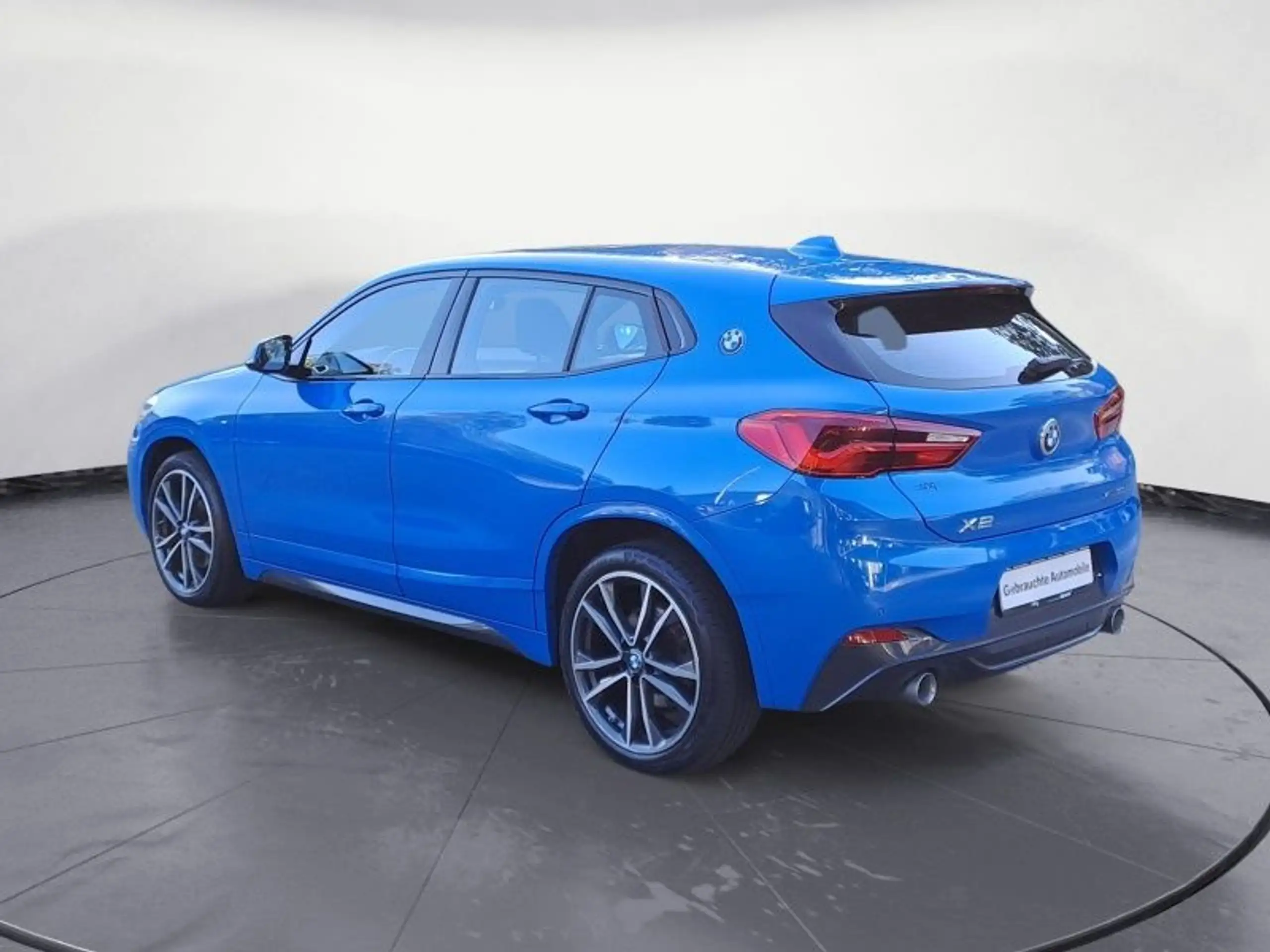 BMW - X2