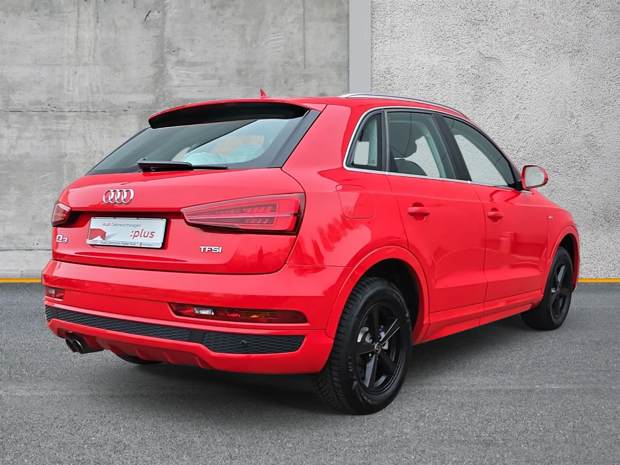 Audi - Q3