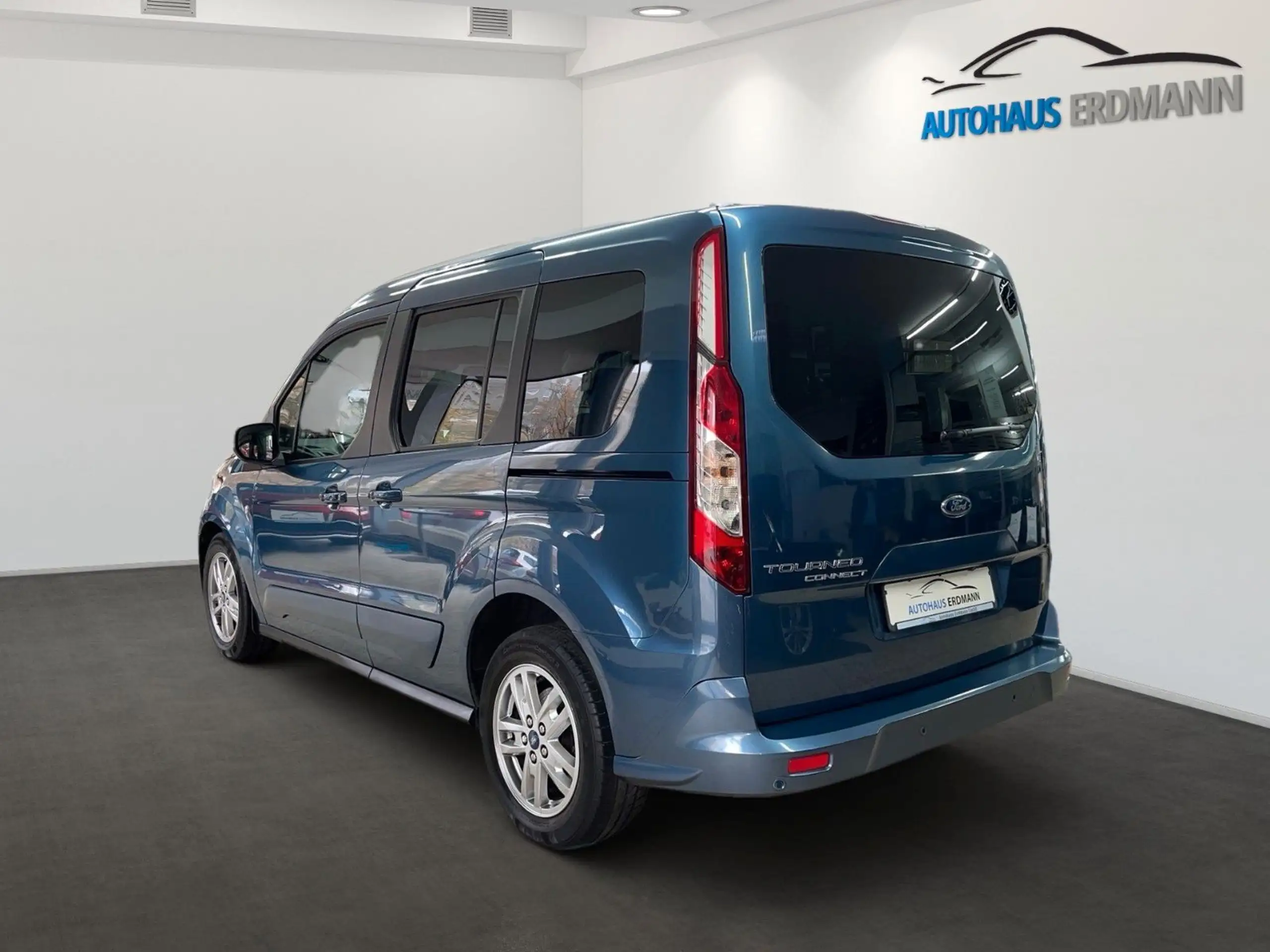 Ford - Tourneo Connect