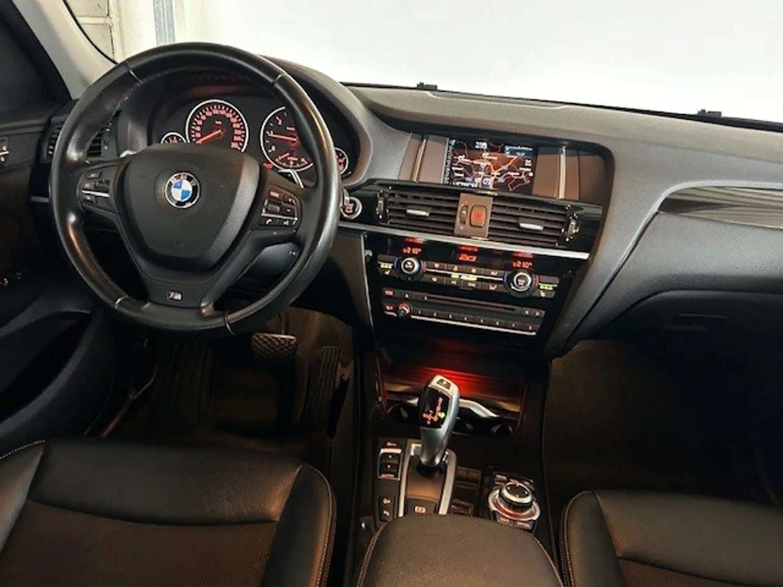 BMW - X3