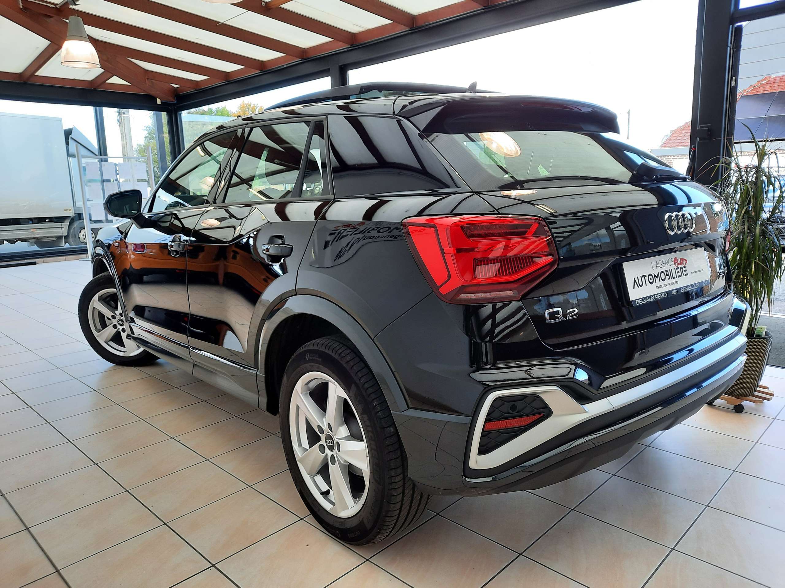 Audi - Q2