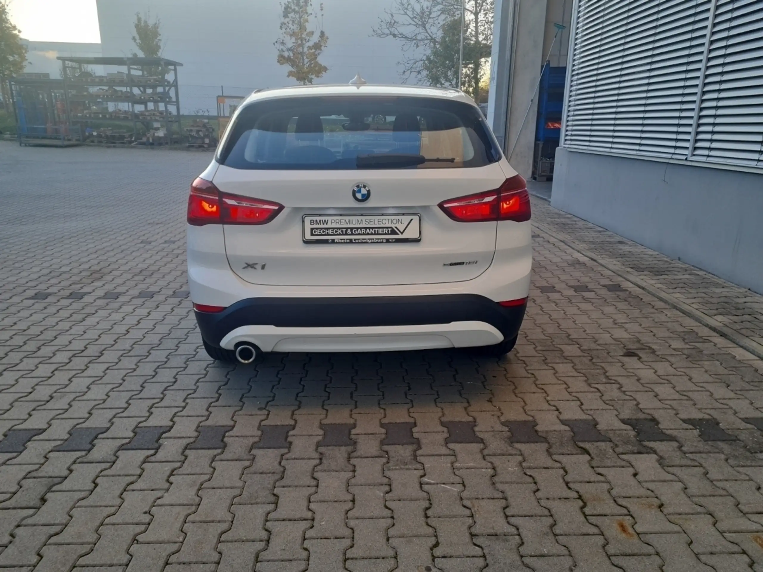 BMW - X1