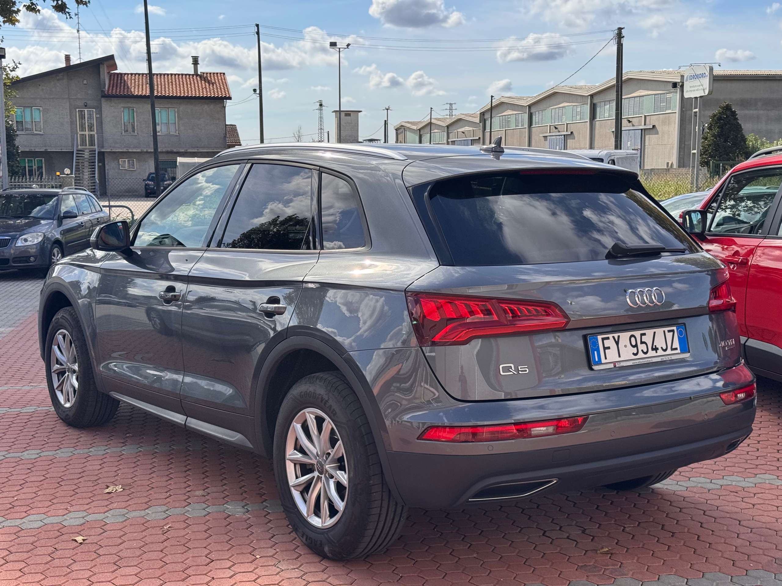 Audi - Q5