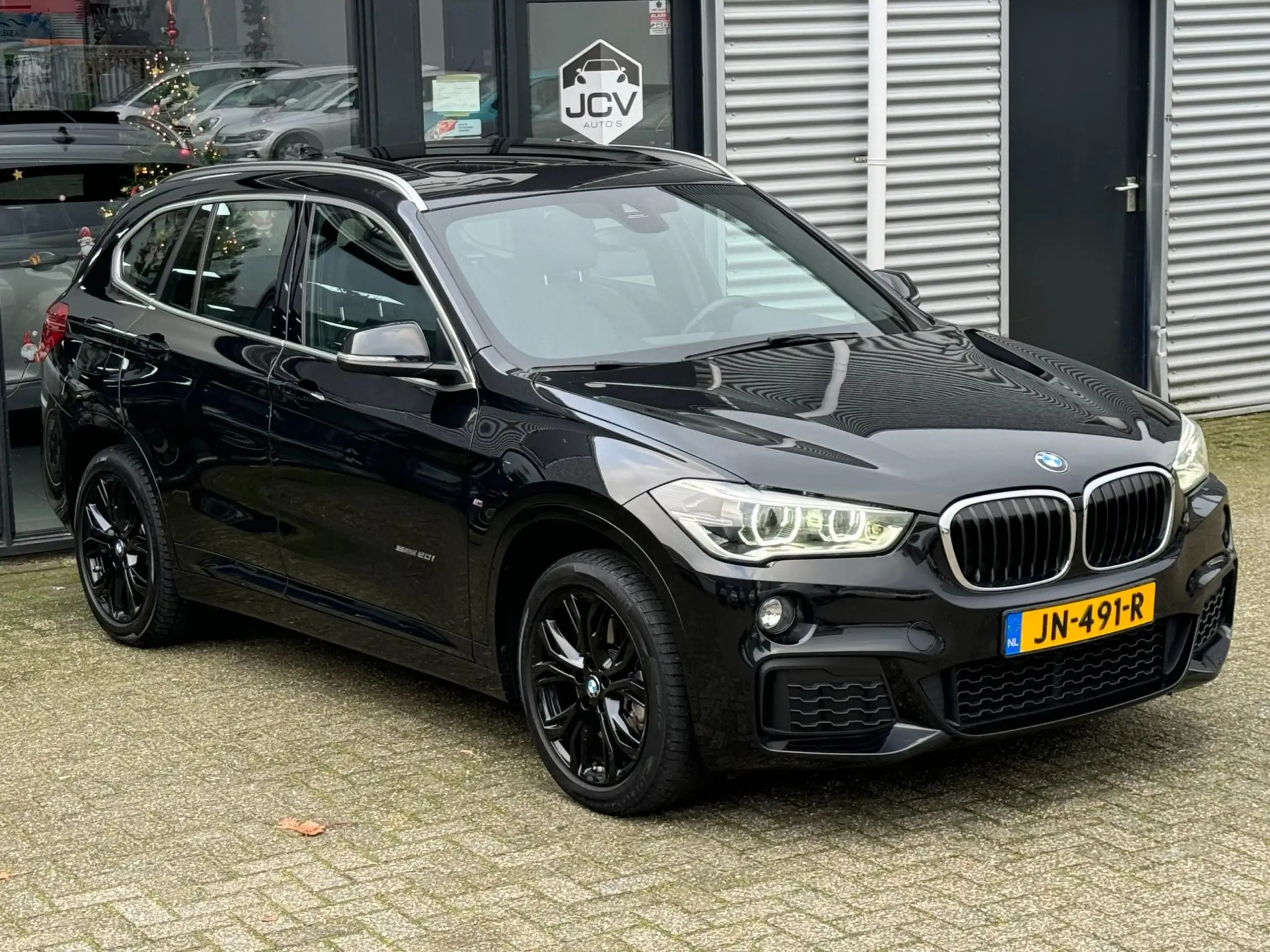 BMW - X1